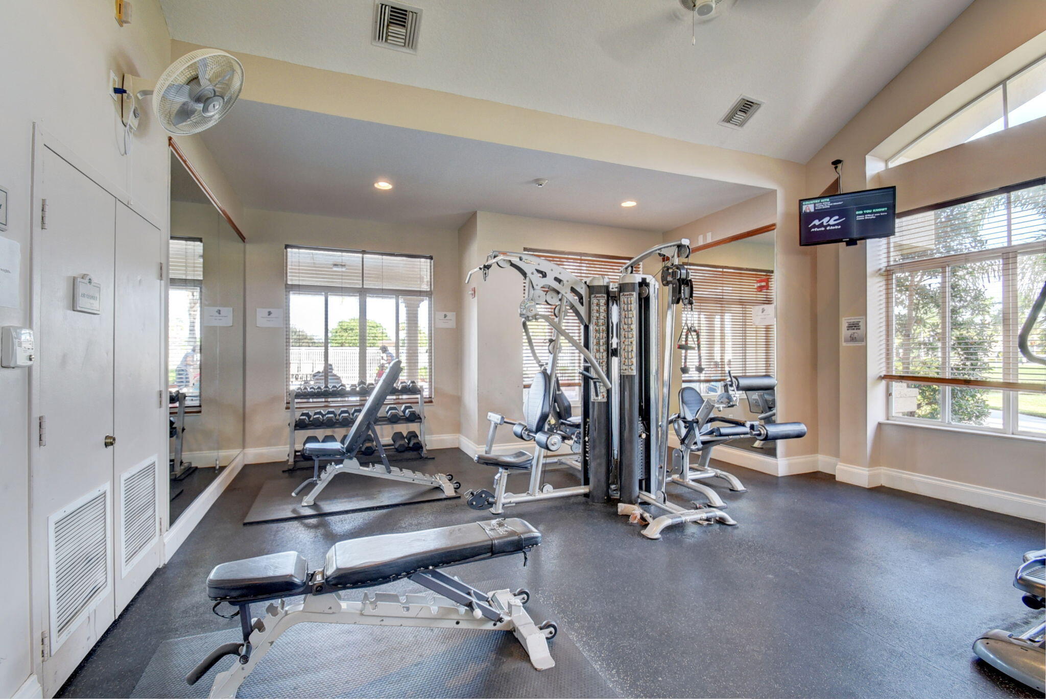 11495 Beacon Pointe Lane