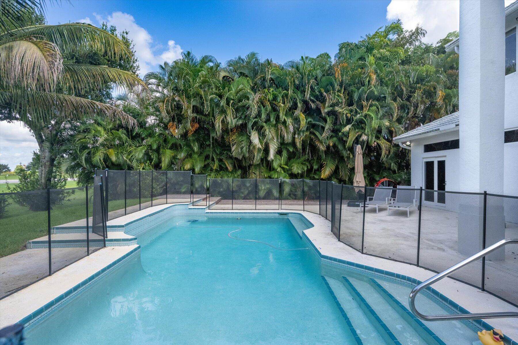 2135 Windsock Way