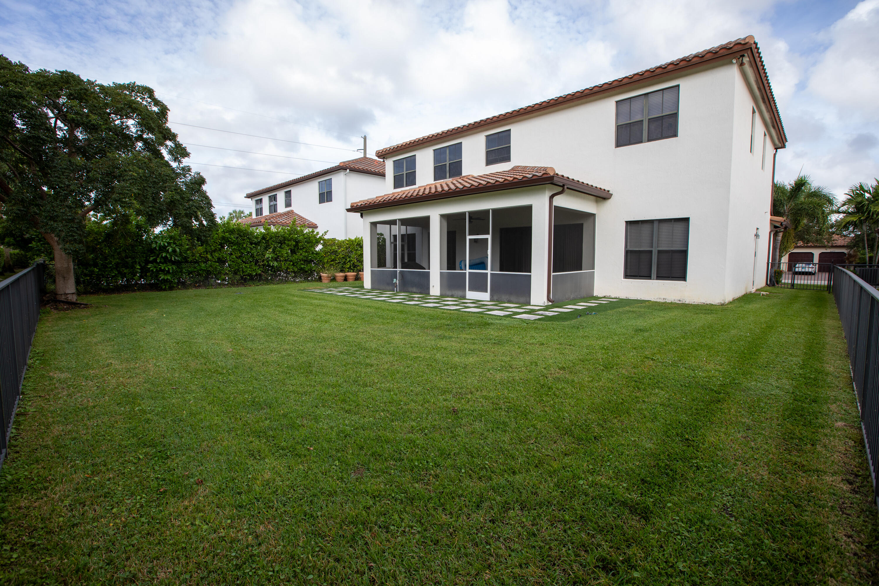 6478 Vireo Court