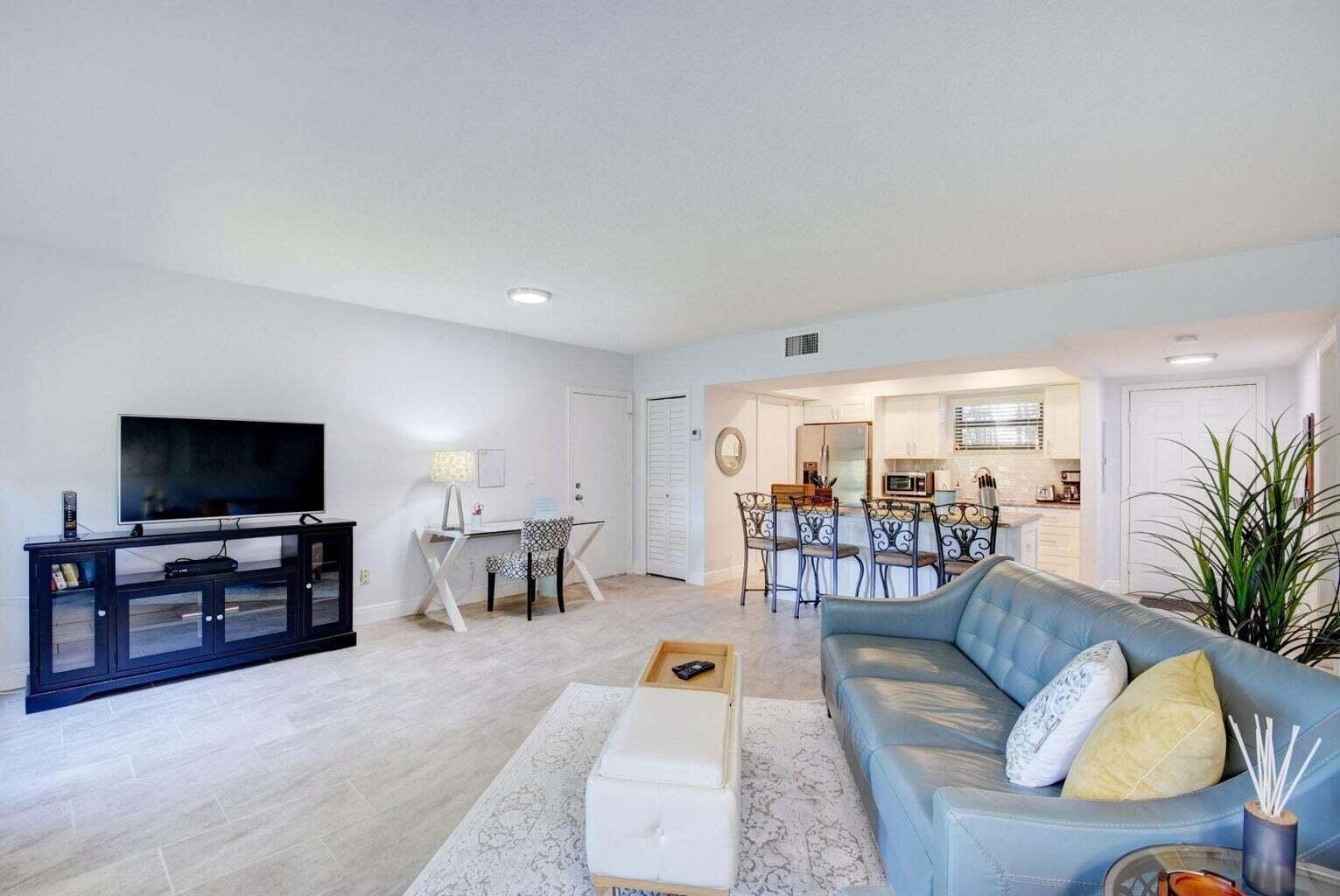 13334 Polo Club Road 246-247