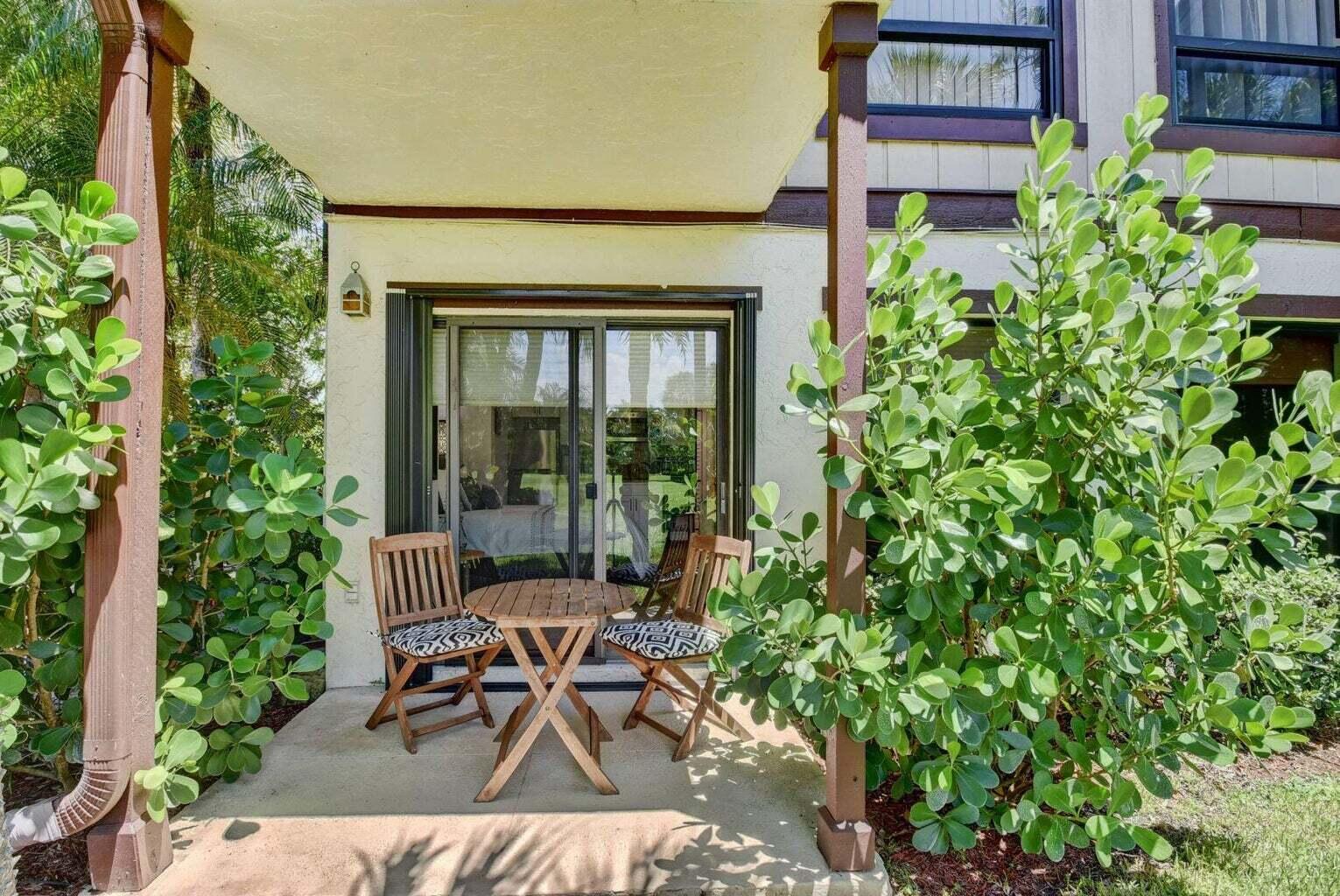 13334 Polo Club Road 246-247