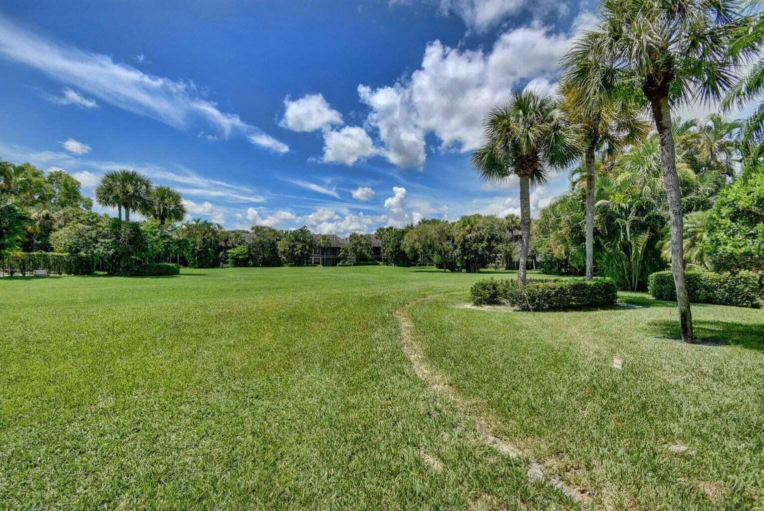 13334 Polo Club Road 246-247