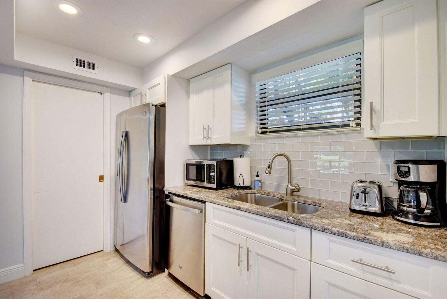 13334 Polo Club Road 246-247