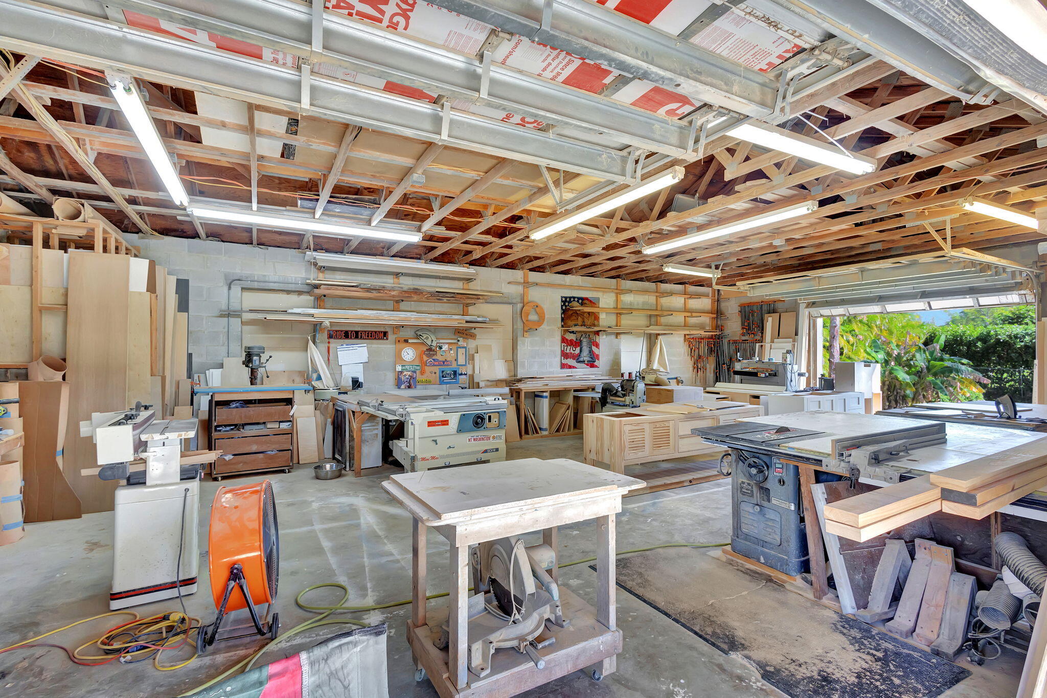 11225 68th Street N