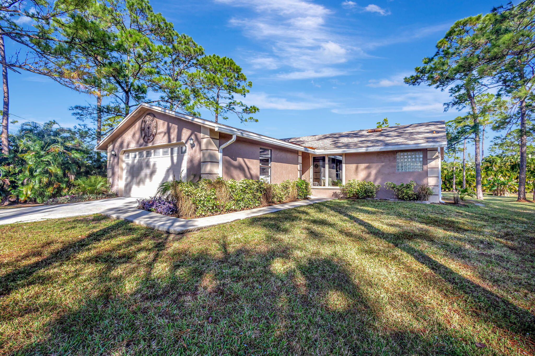11225 68th Street N