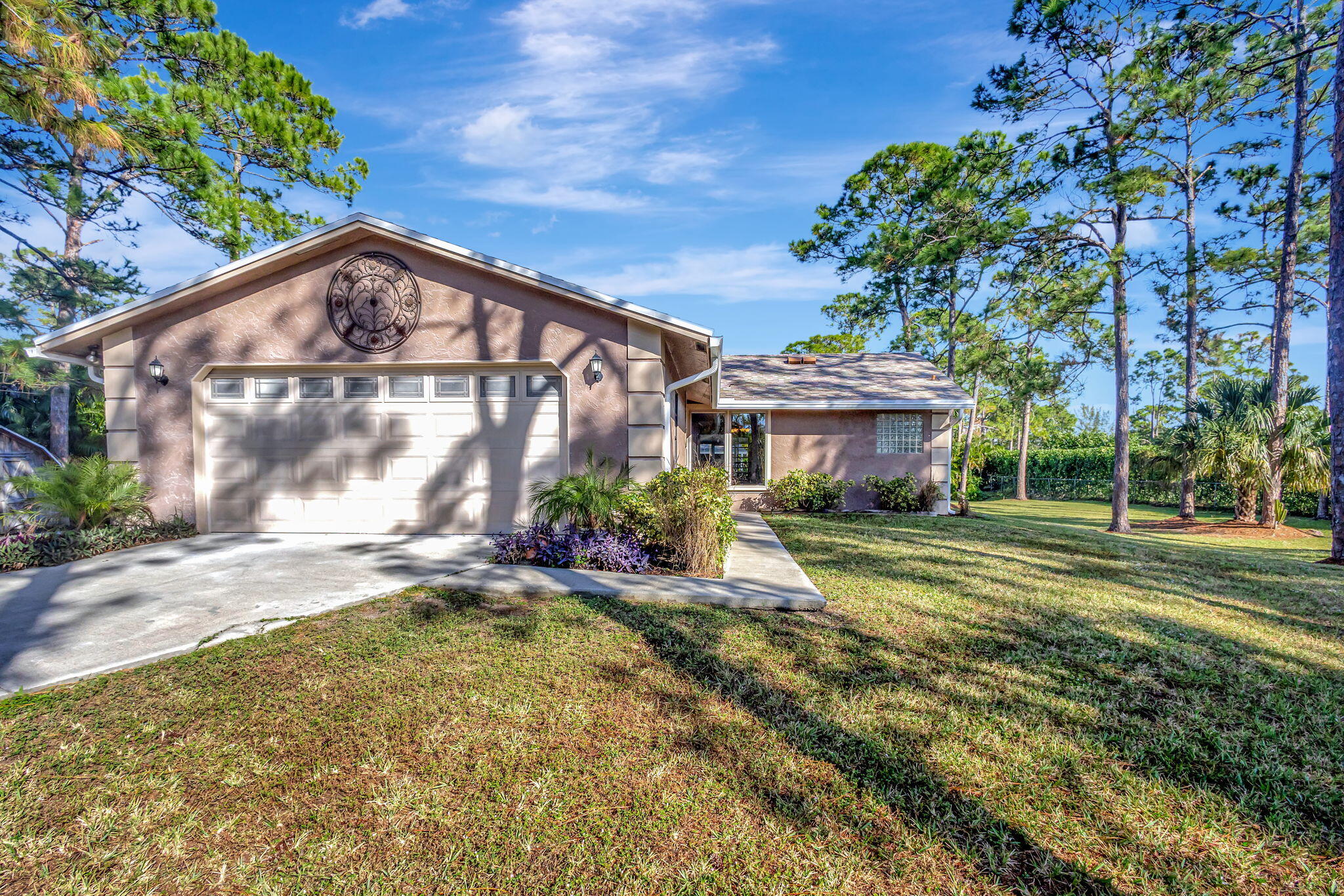 11225 68th Street N