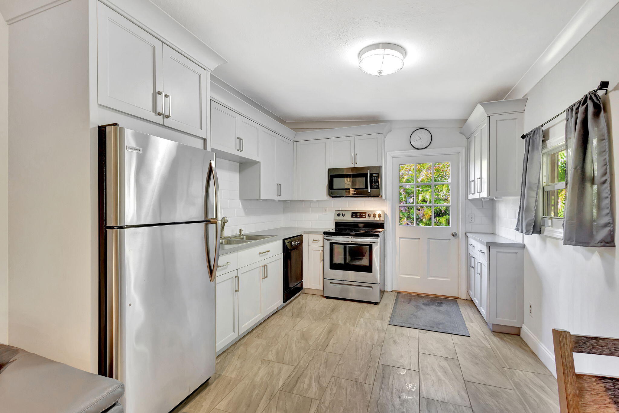 11225 68th Street N