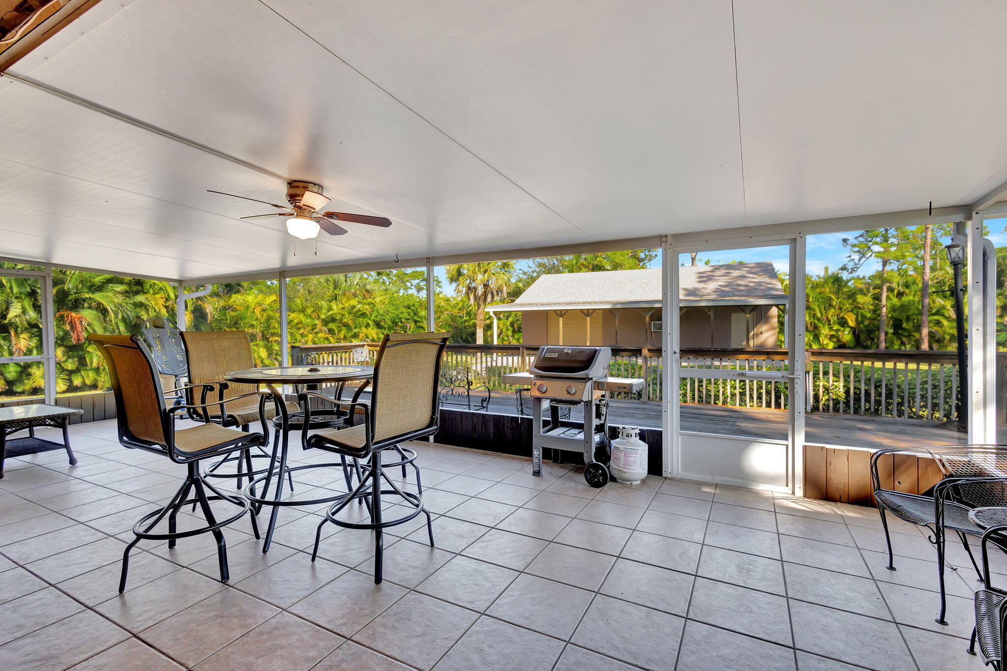 11225 68th Street N