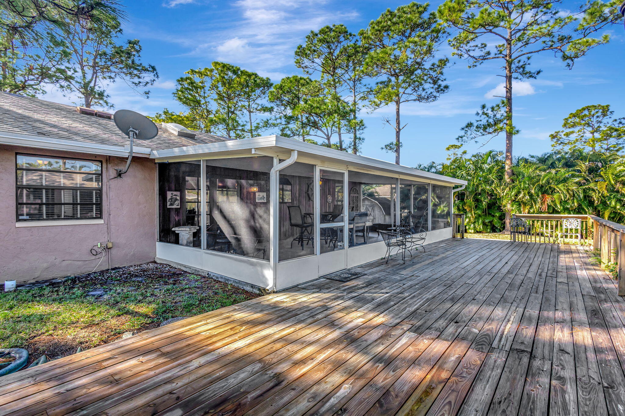 11225 68th Street N