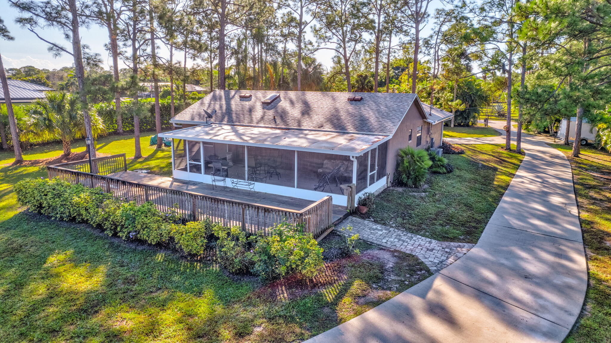 11225 68th Street N
