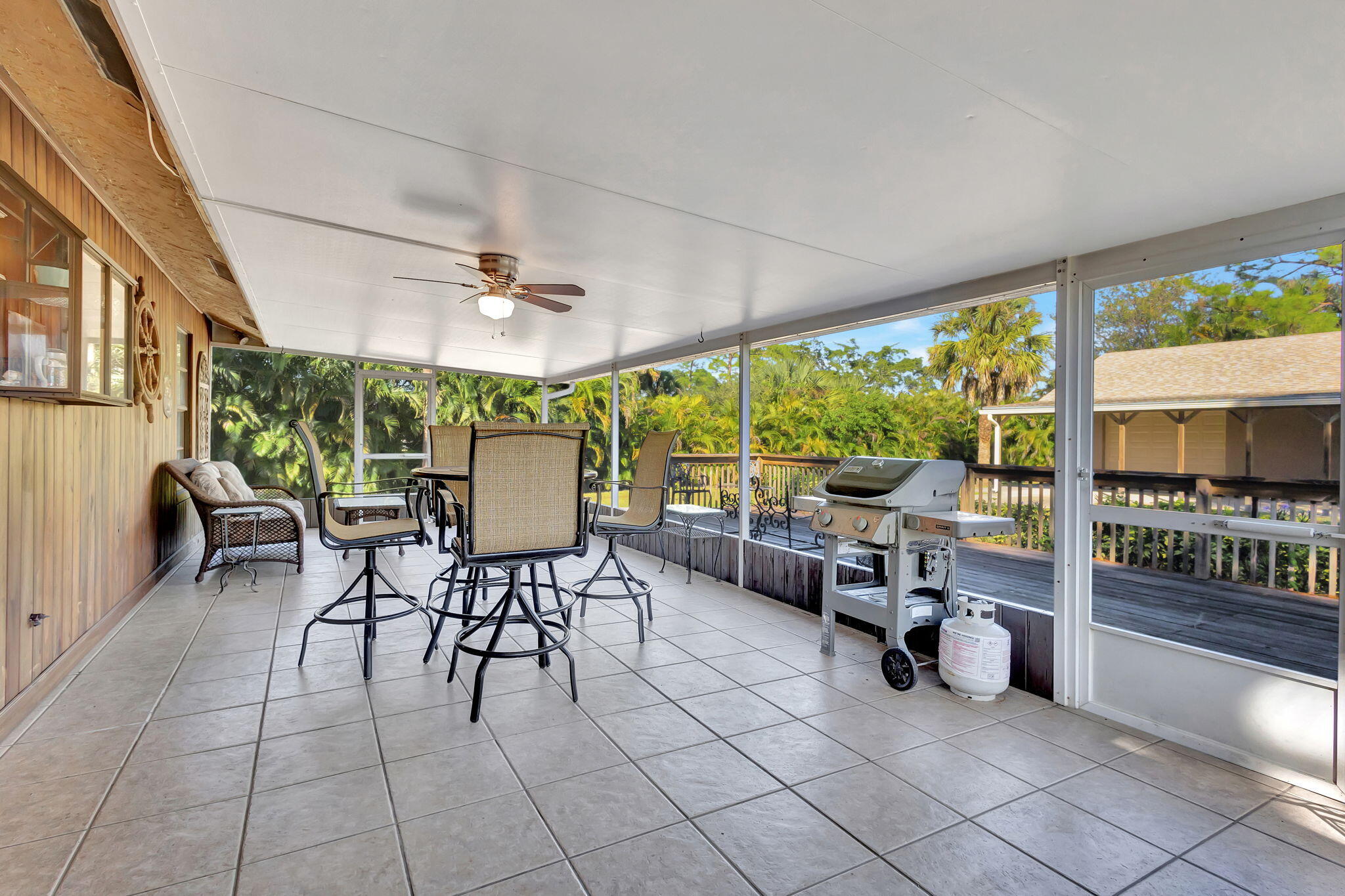 11225 68th Street N