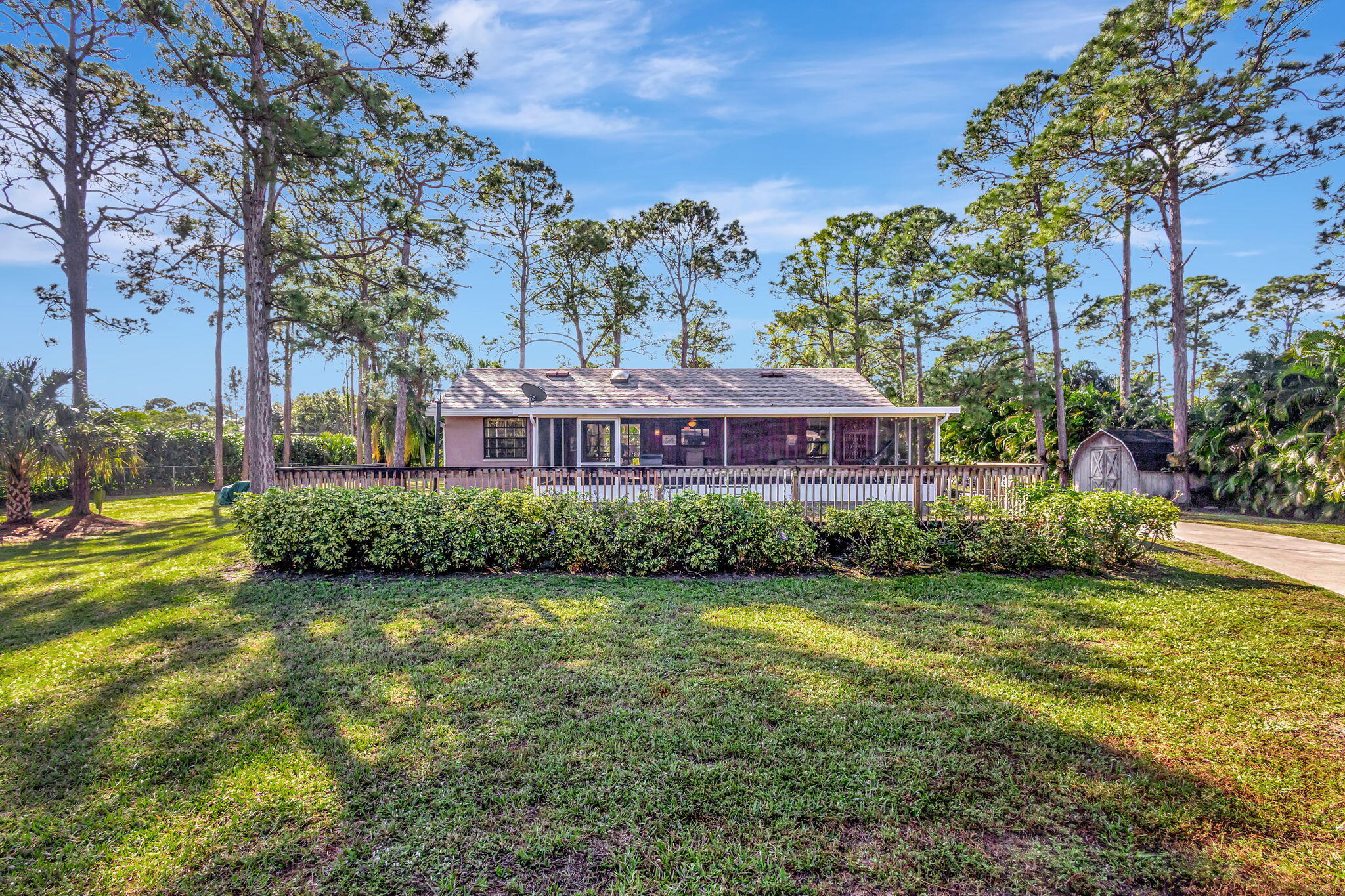 11225 68th Street N