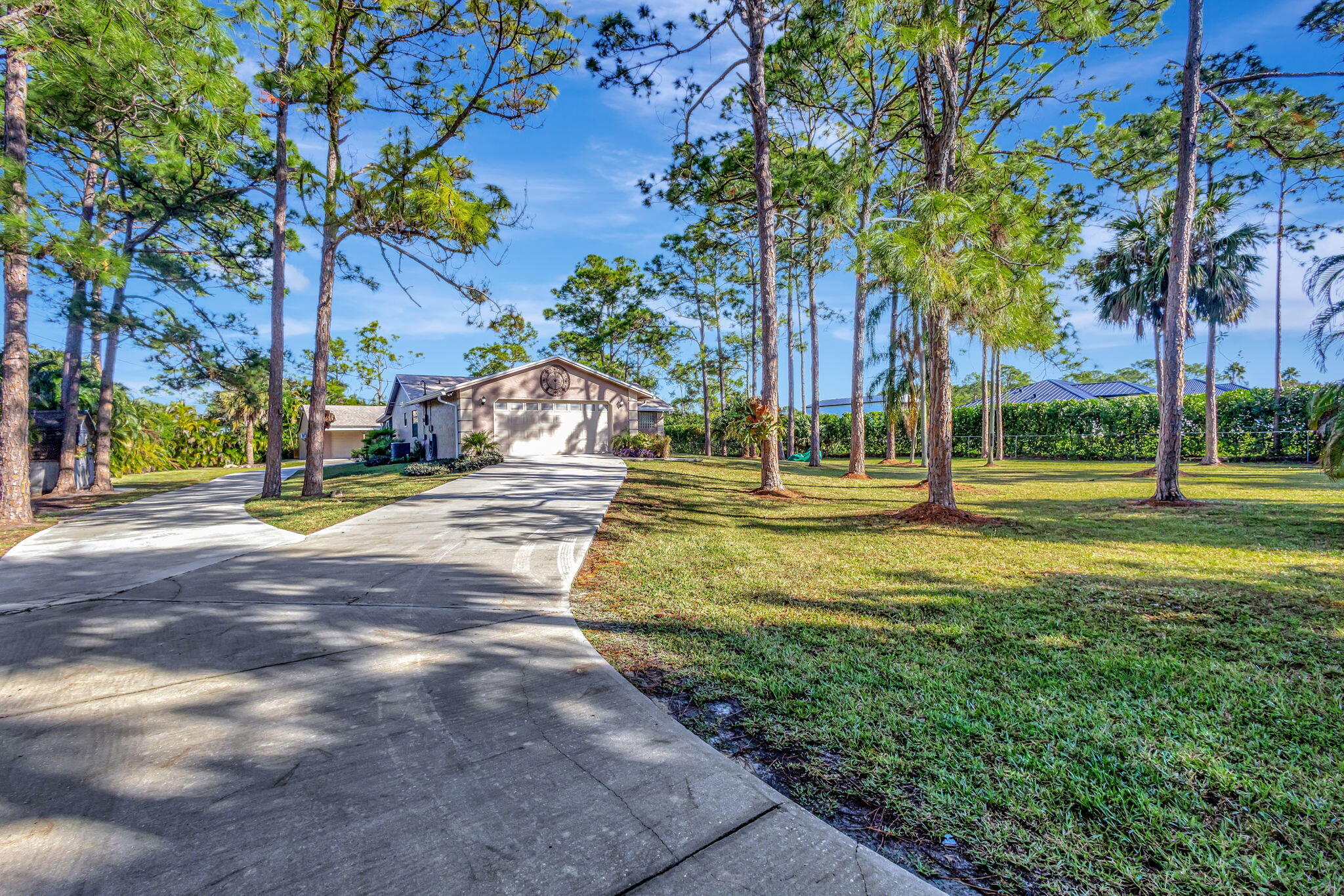 11225 68th Street N