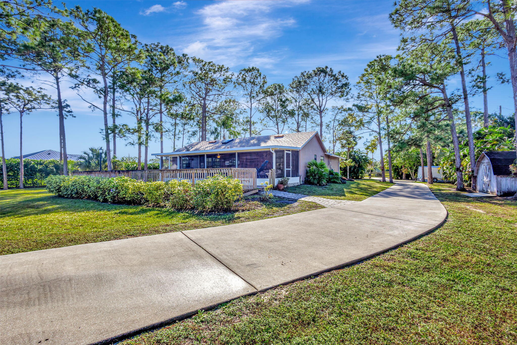11225 68th Street N