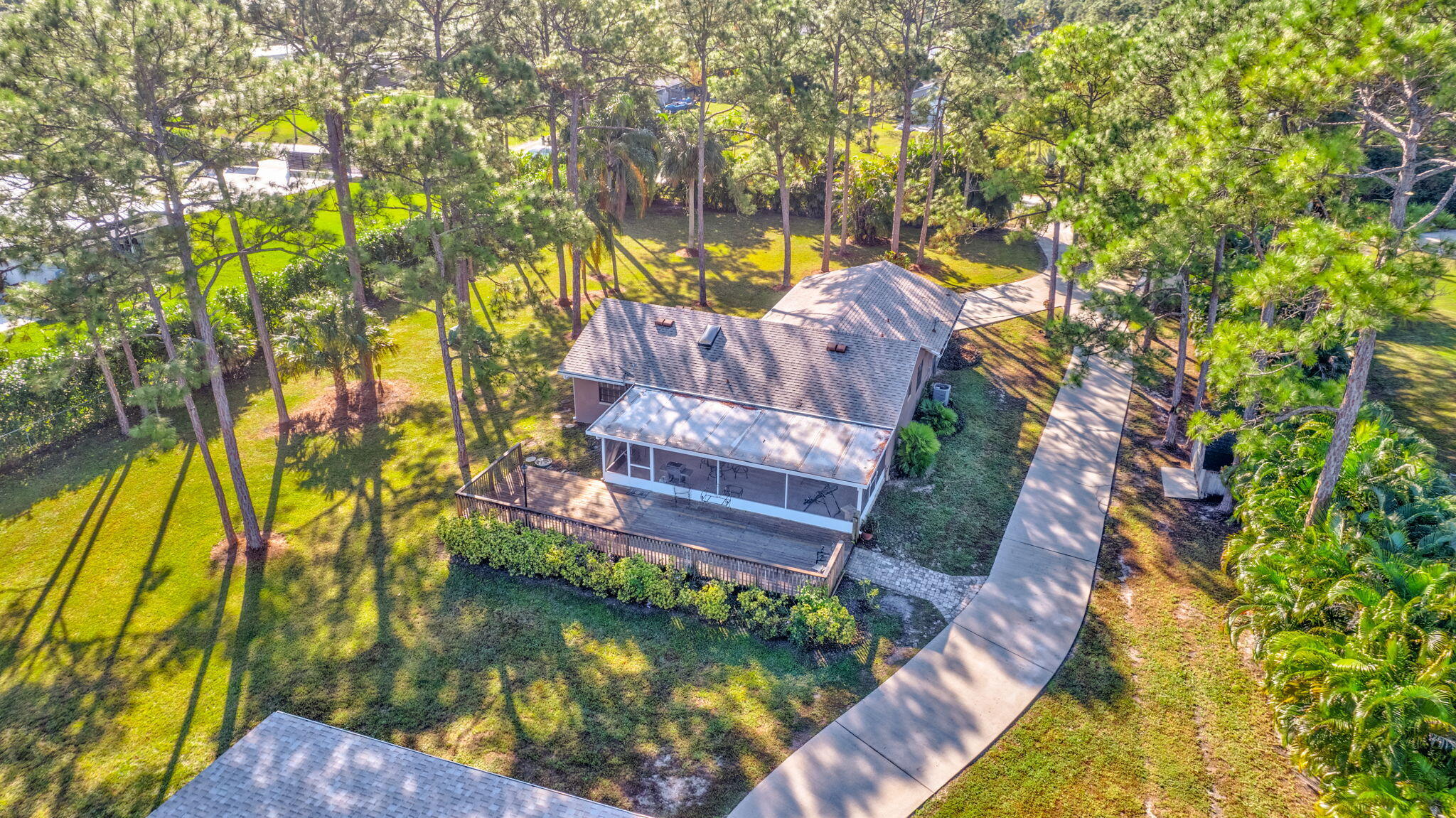 11225 68th Street N