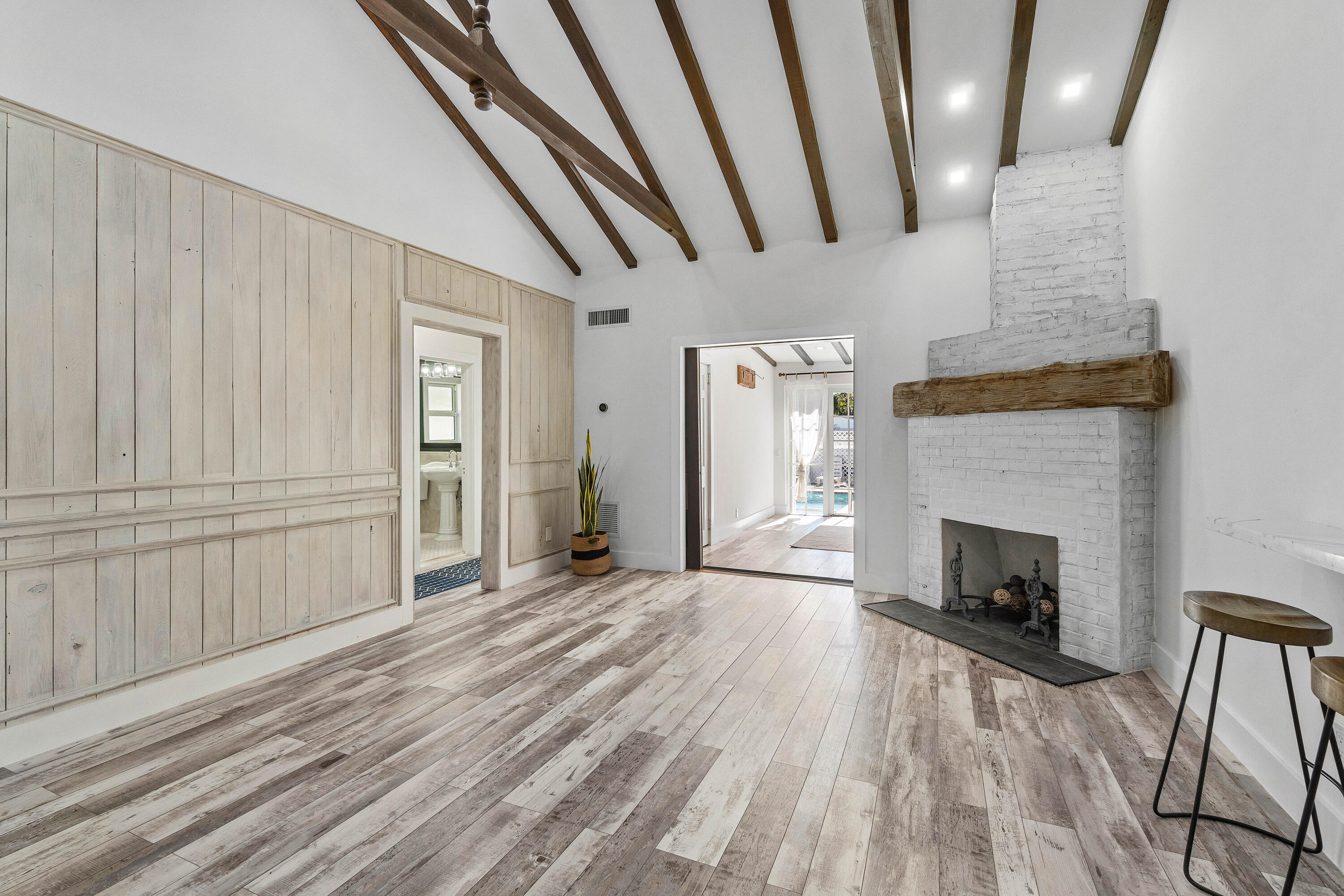 744 Sunset Road