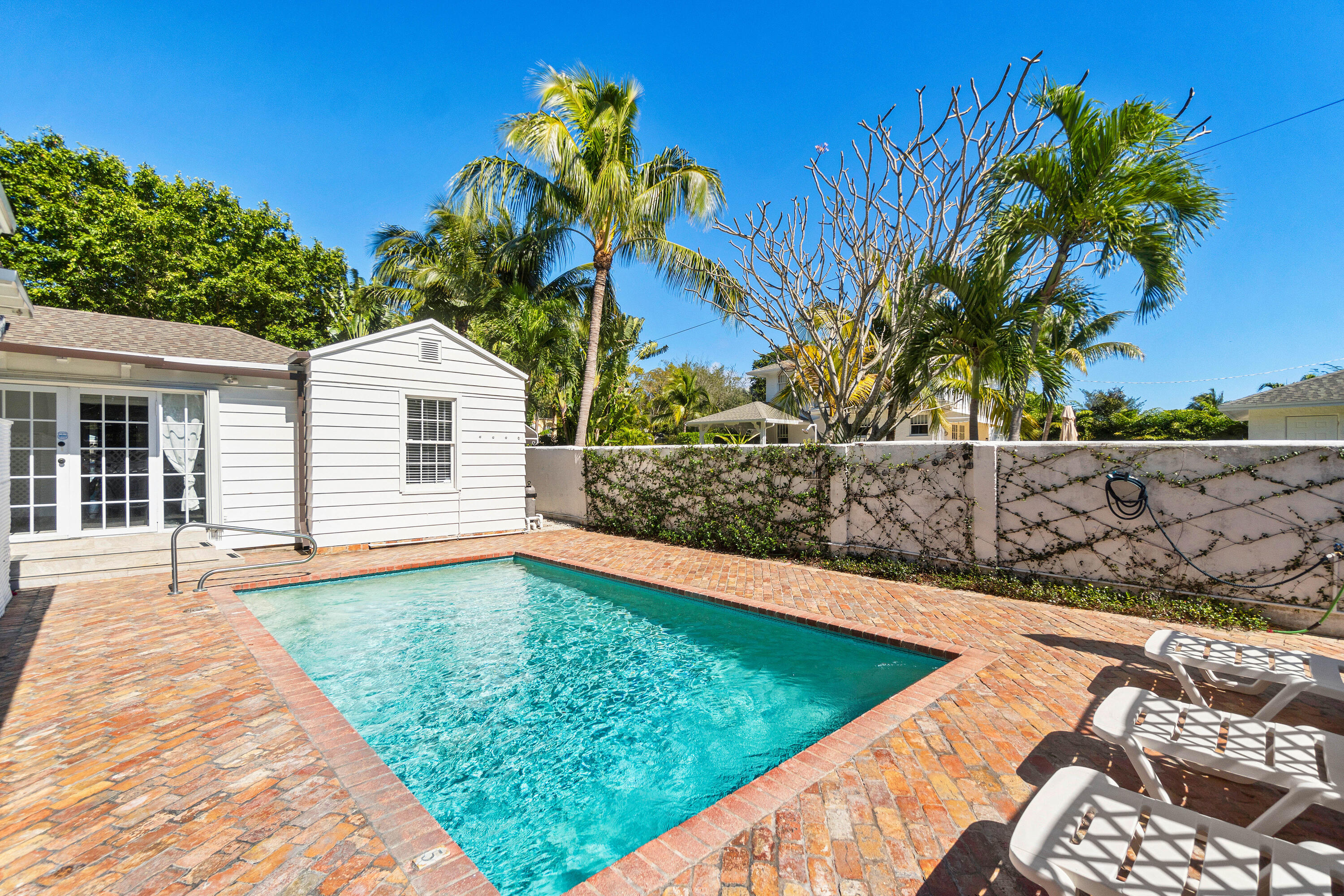 744 Sunset Road