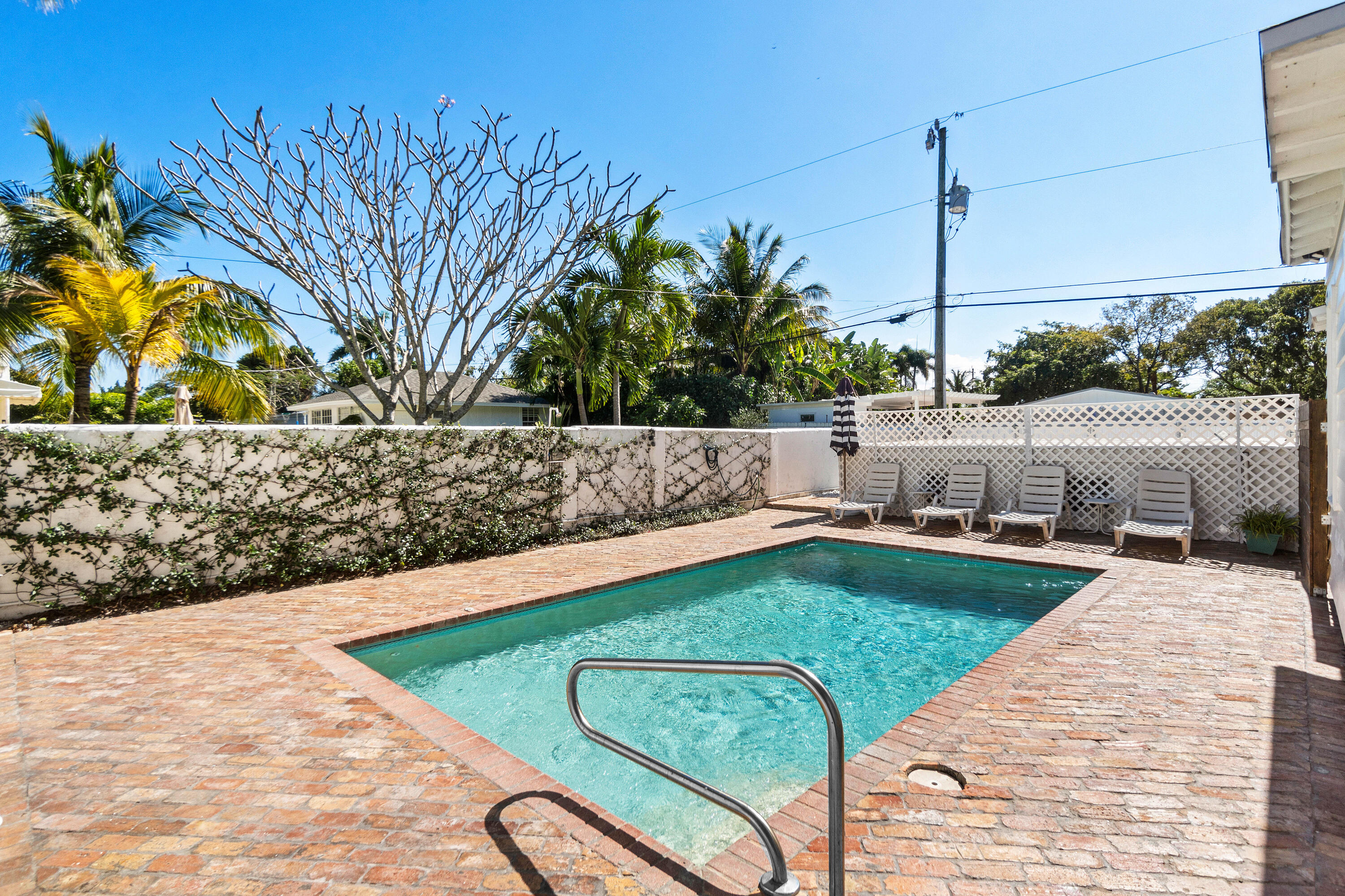 744 Sunset Road
