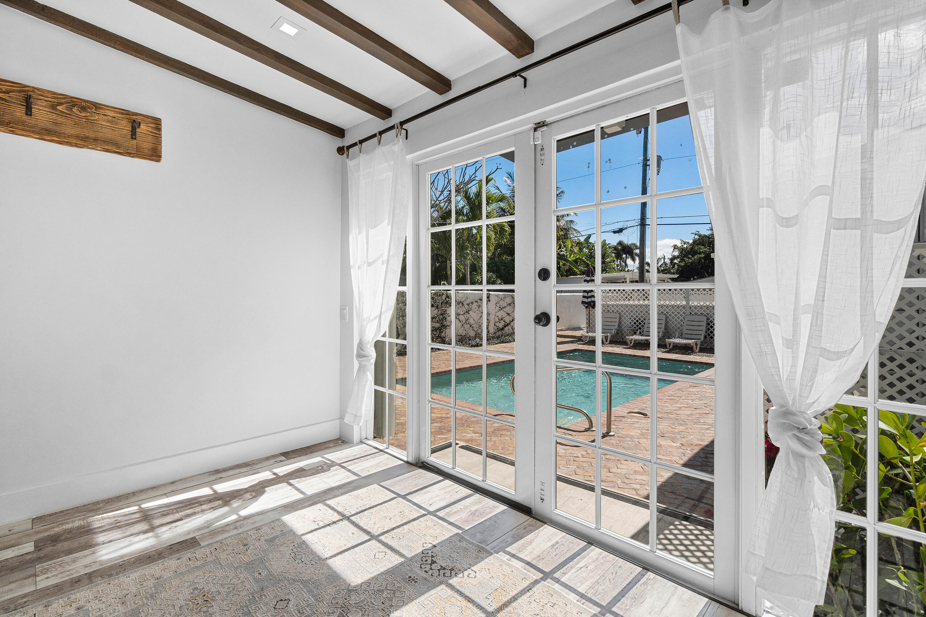 744 Sunset Road