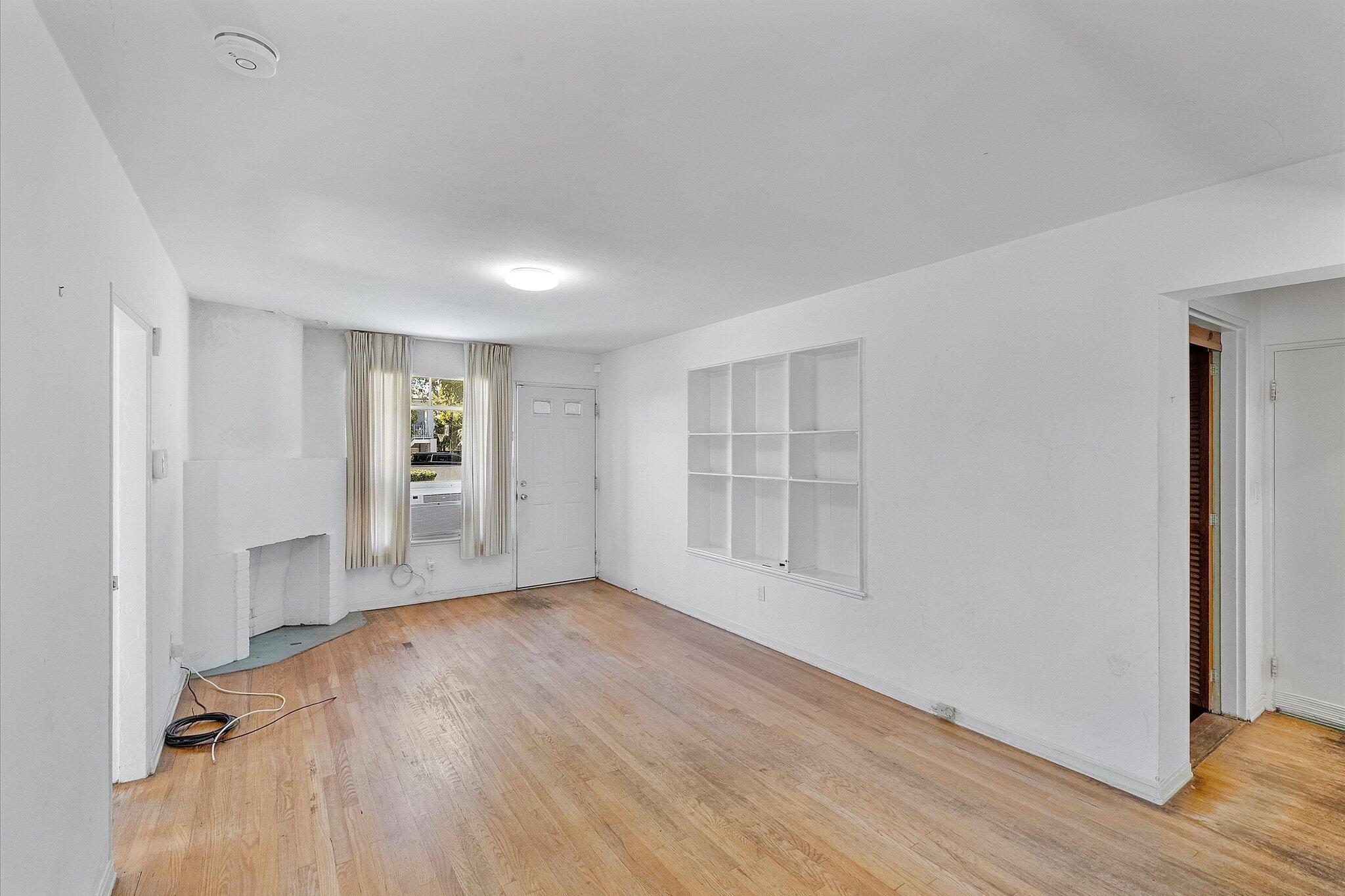313 SW 32nd Avenue