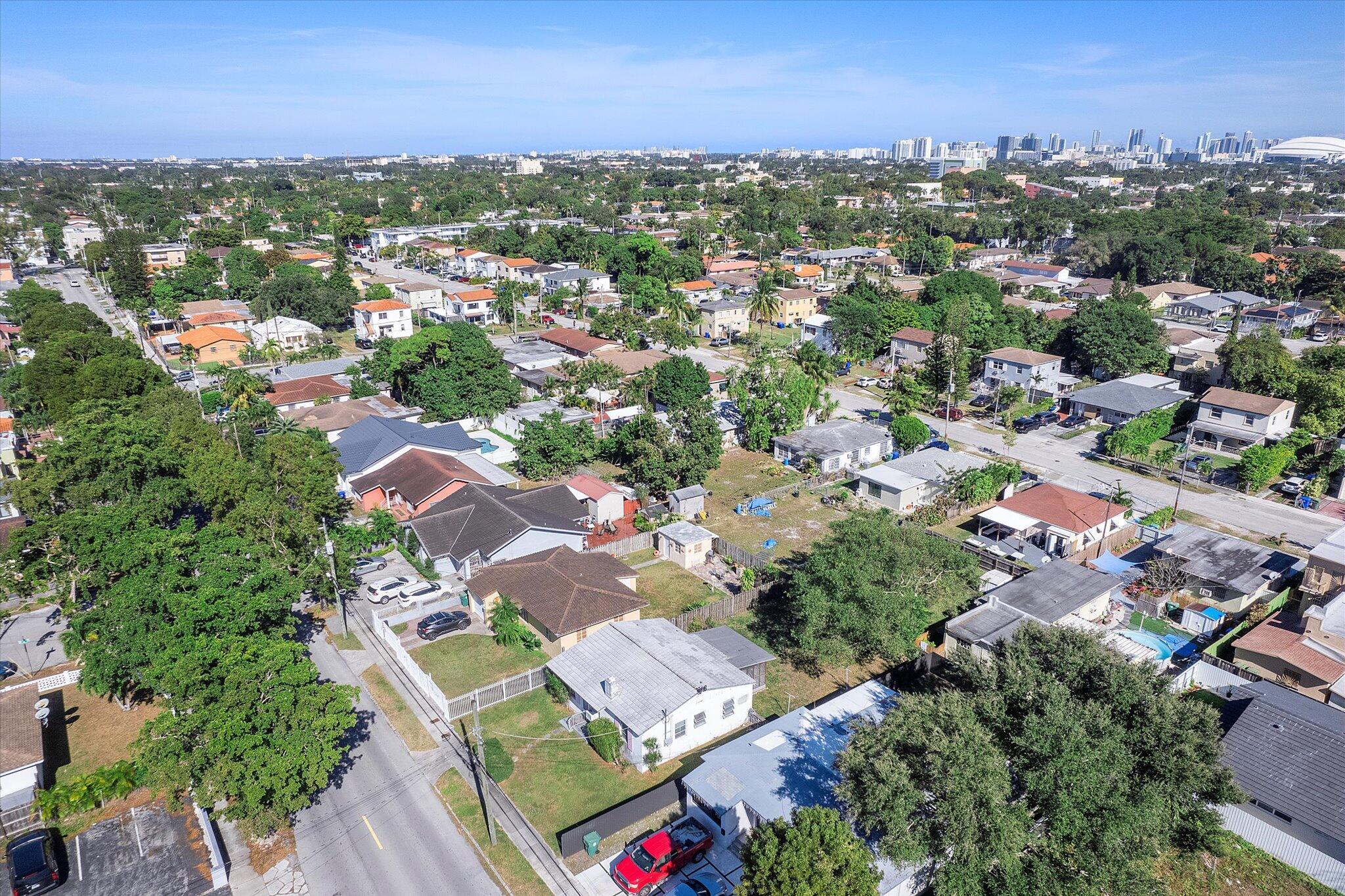 313 SW 32nd Avenue