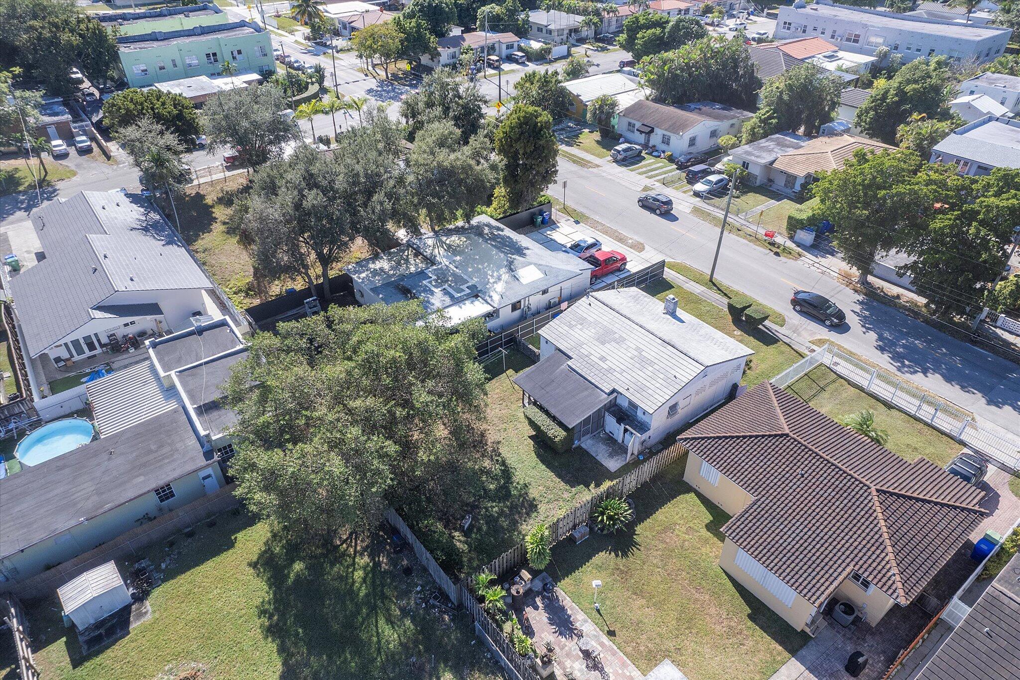 313 SW 32nd Avenue