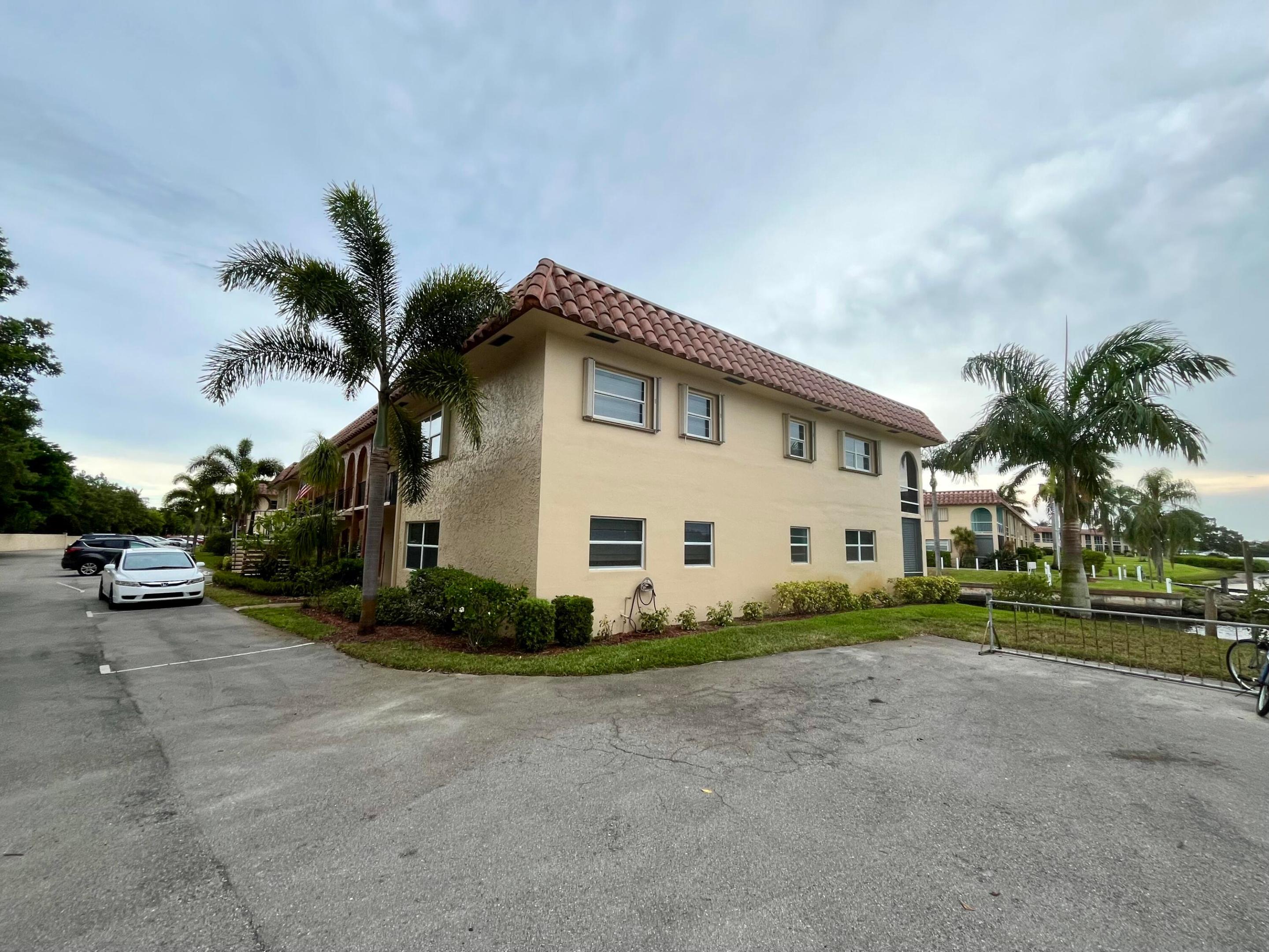 2600 S Kanner Highway W12