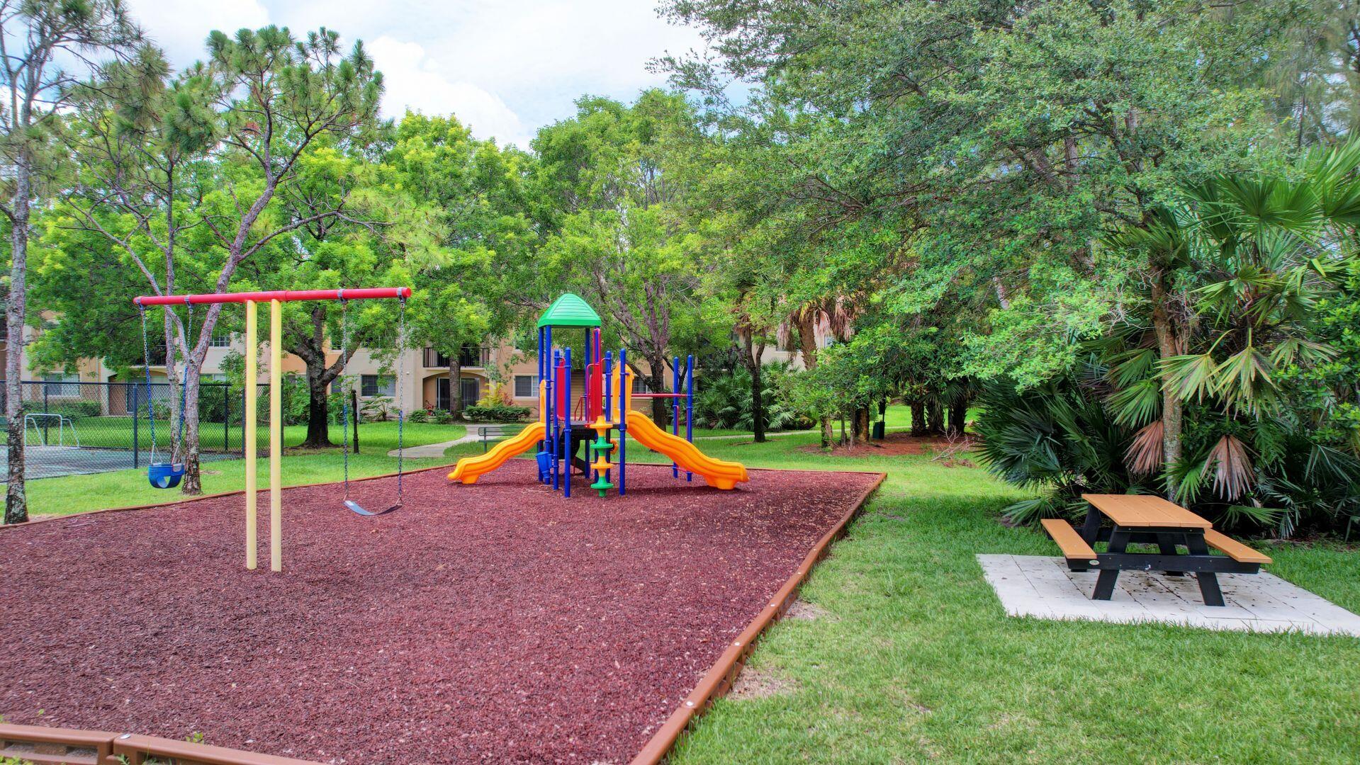 300 Crestwood Court N 304