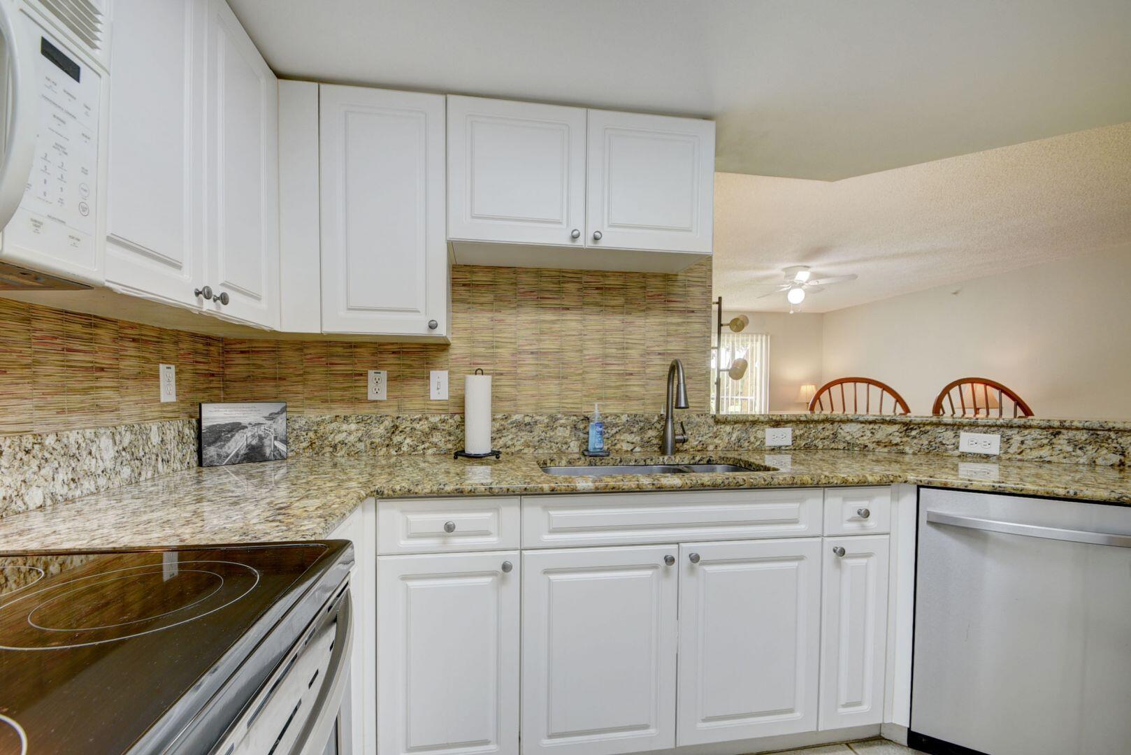 300 Crestwood Court N 304