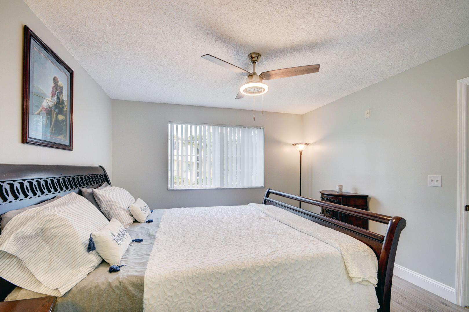 300 Crestwood Court N 304