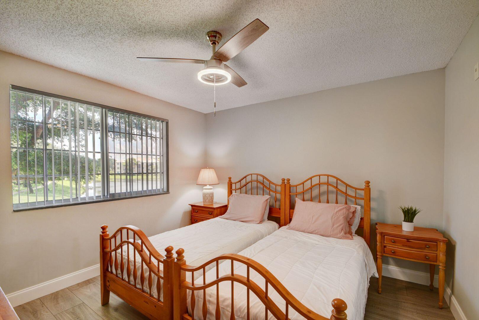 300 Crestwood Court N 304