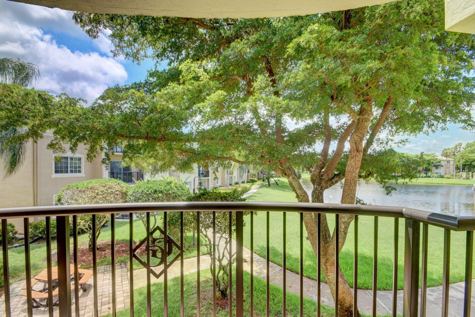 300 Crestwood Court N 304