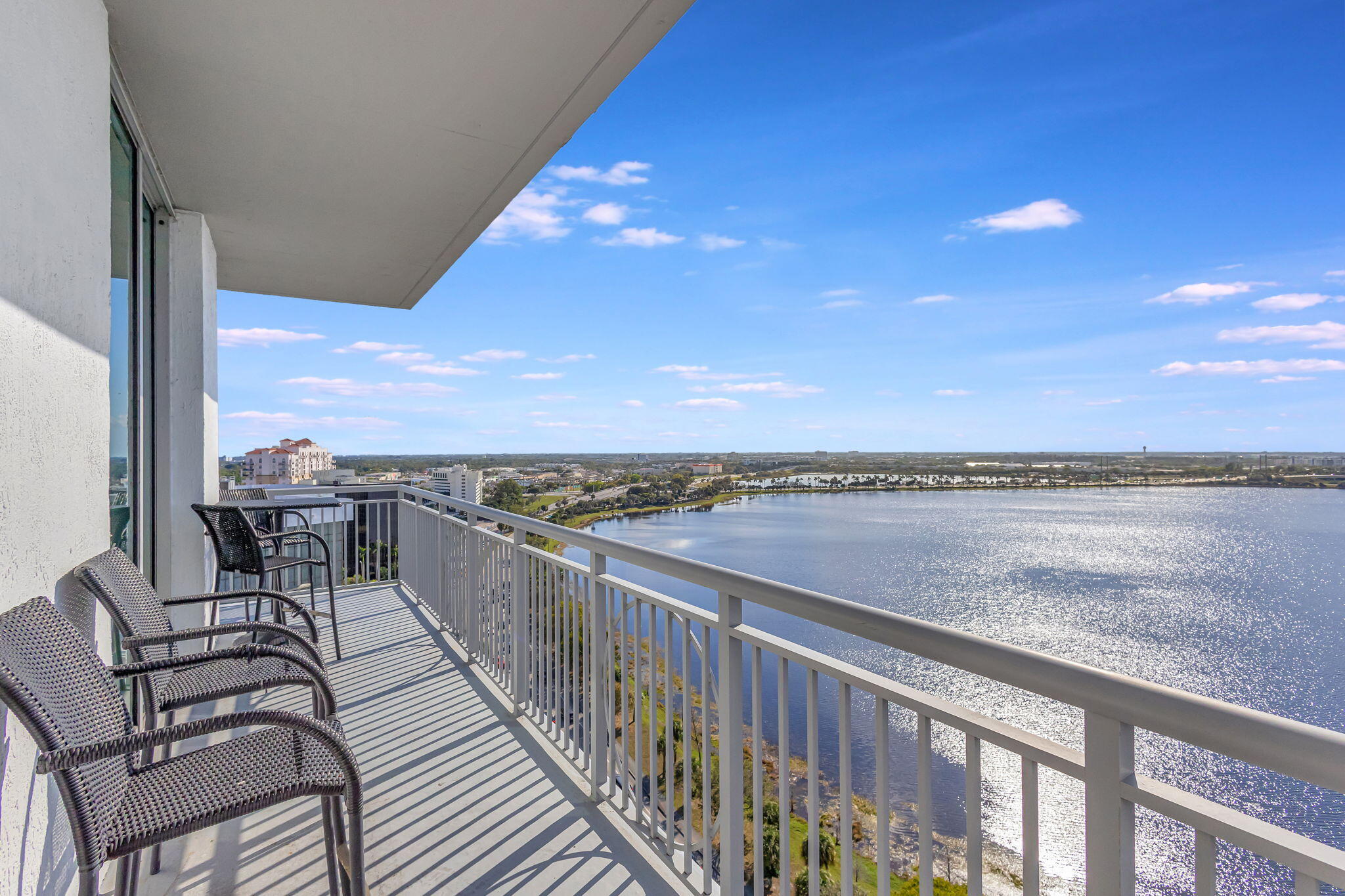 300 S Australian 1513 Avenue 1513