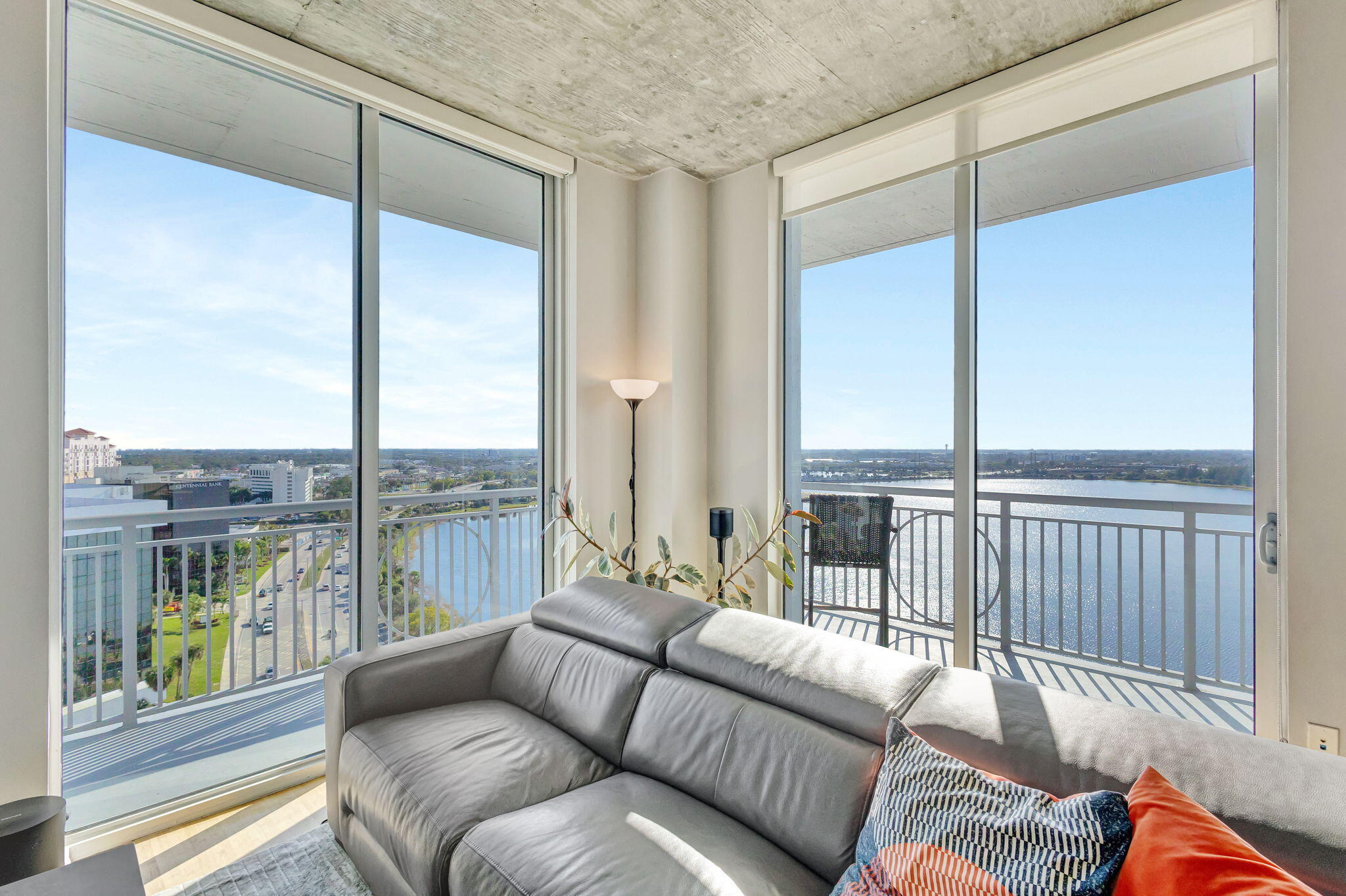 300 S Australian 1513 Avenue 1513