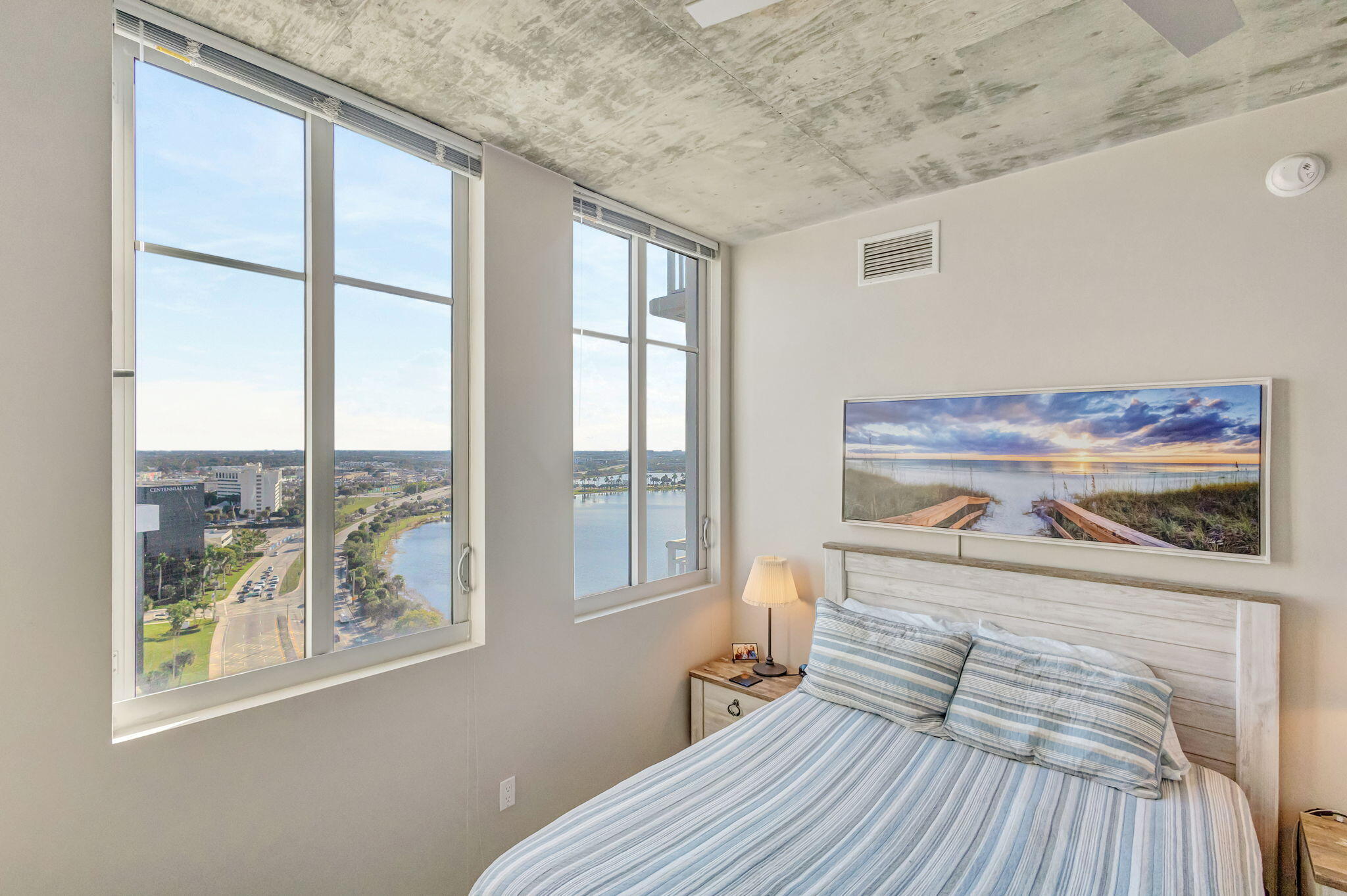 300 S Australian 1513 Avenue 1513