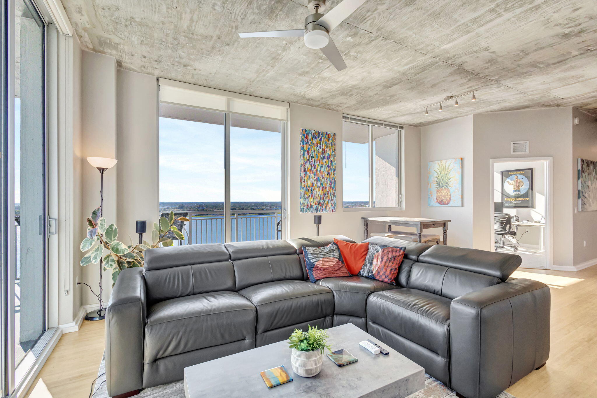 300 S Australian 1513 Avenue 1513
