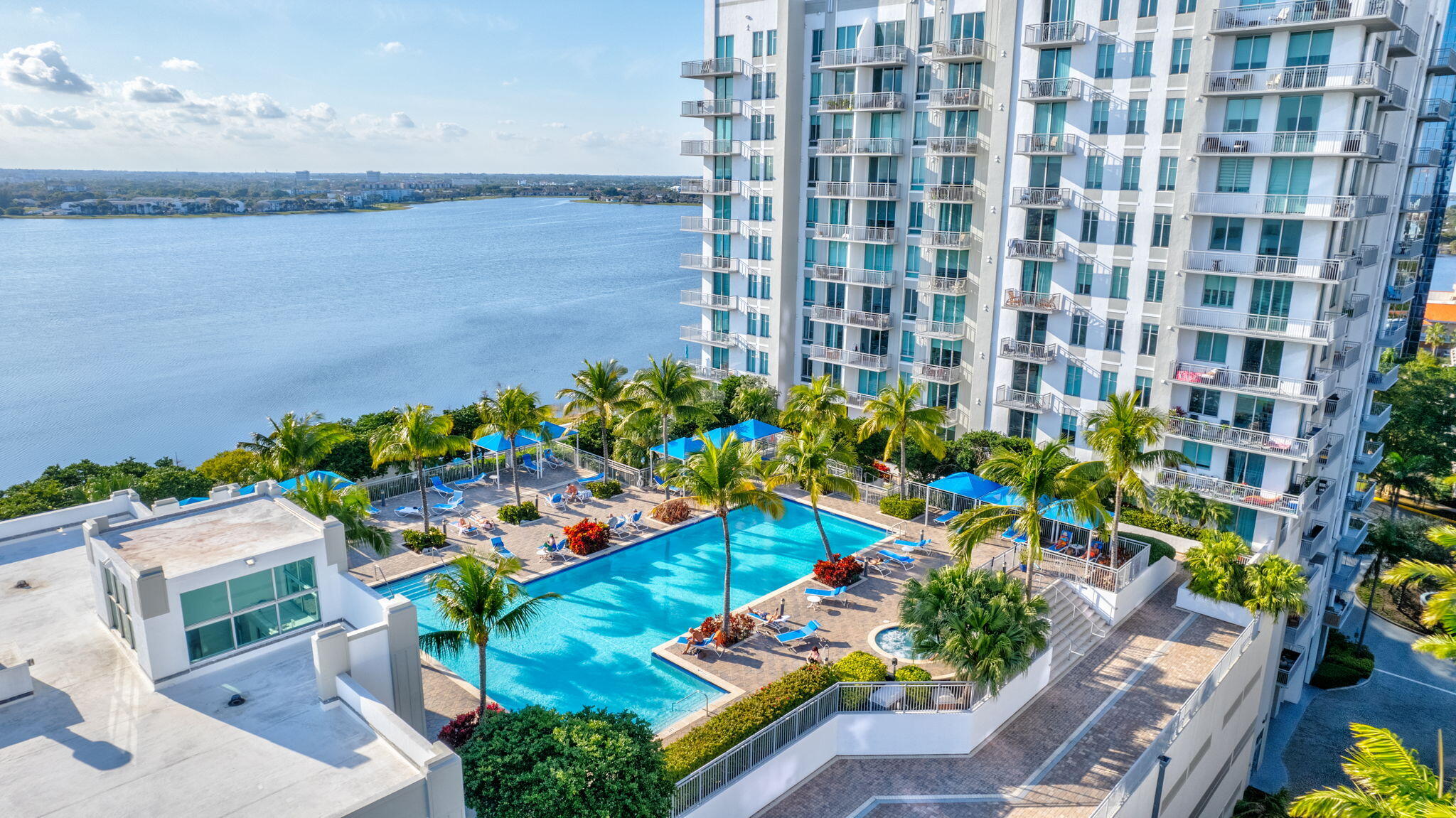 300 S Australian 1513 Avenue 1513
