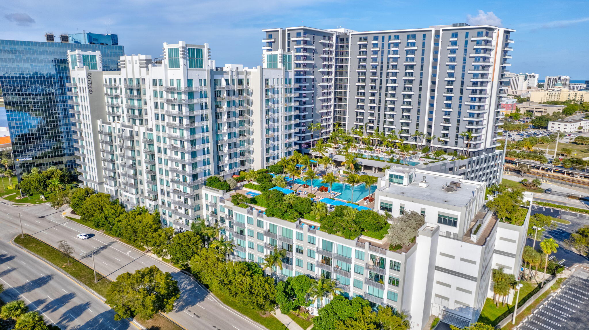 300 S Australian 1513 Avenue 1513