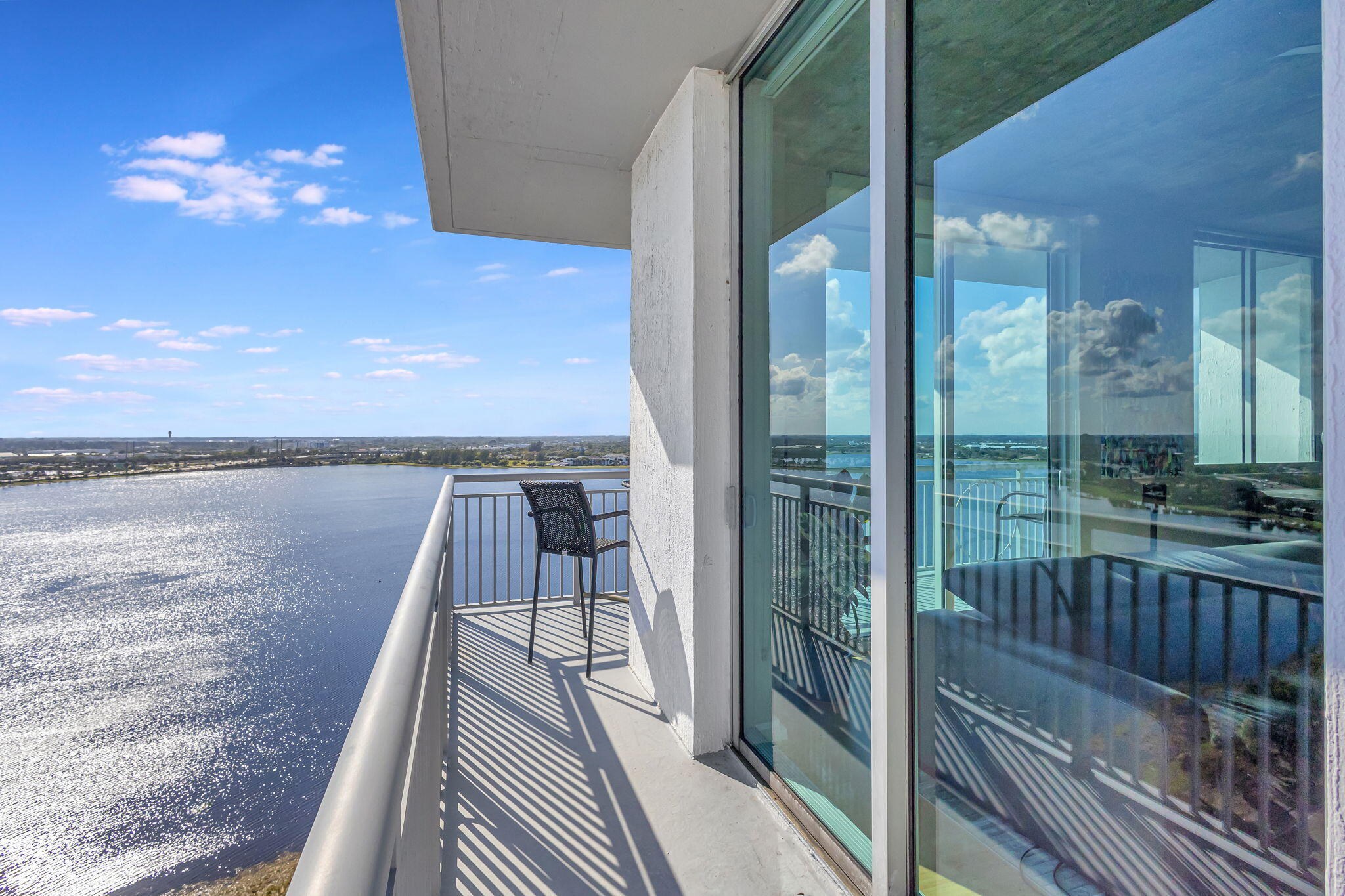 300 S Australian 1513 Avenue 1513