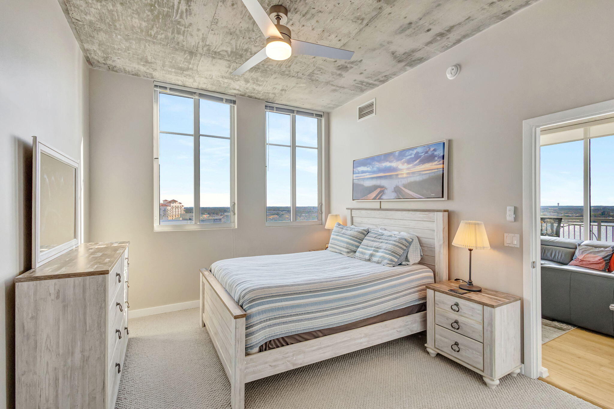 300 S Australian 1513 Avenue 1513