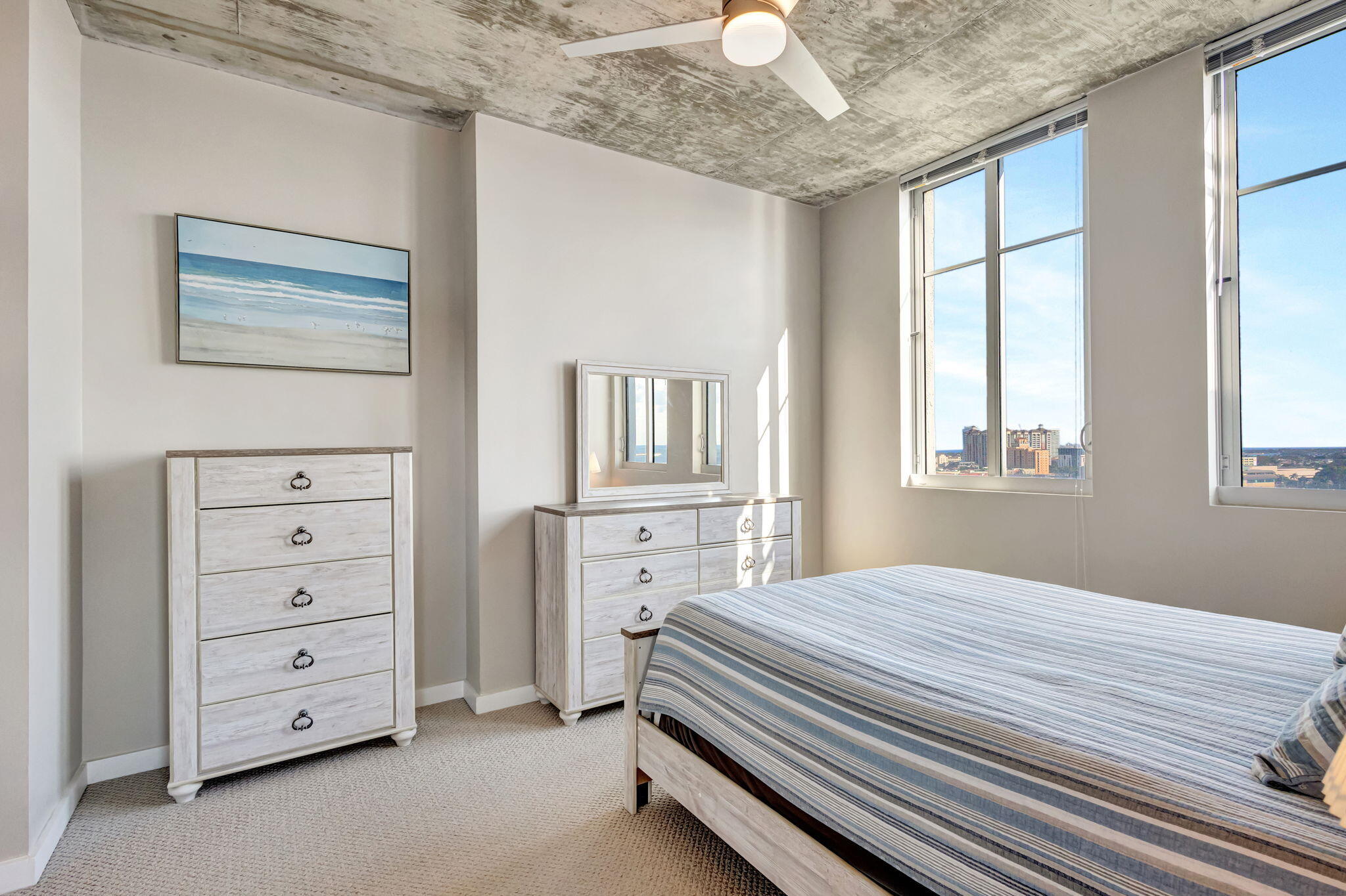 300 S Australian 1513 Avenue 1513