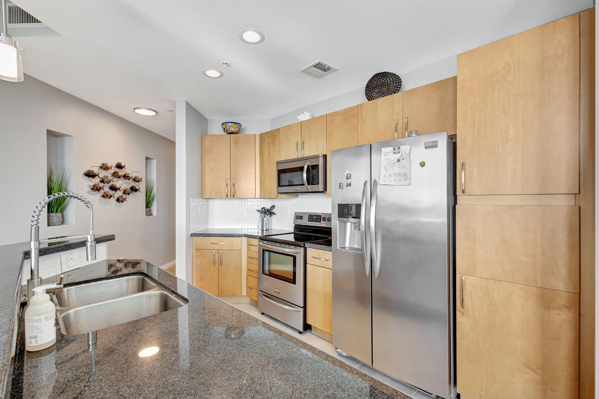 300 S Australian 1513 Avenue 1513