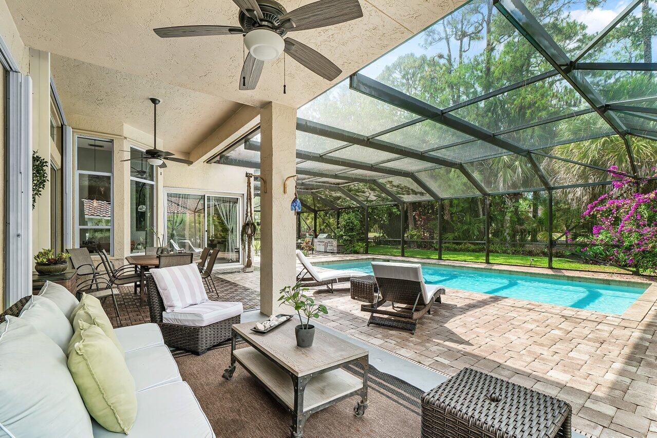 600 Cypress Green Circle