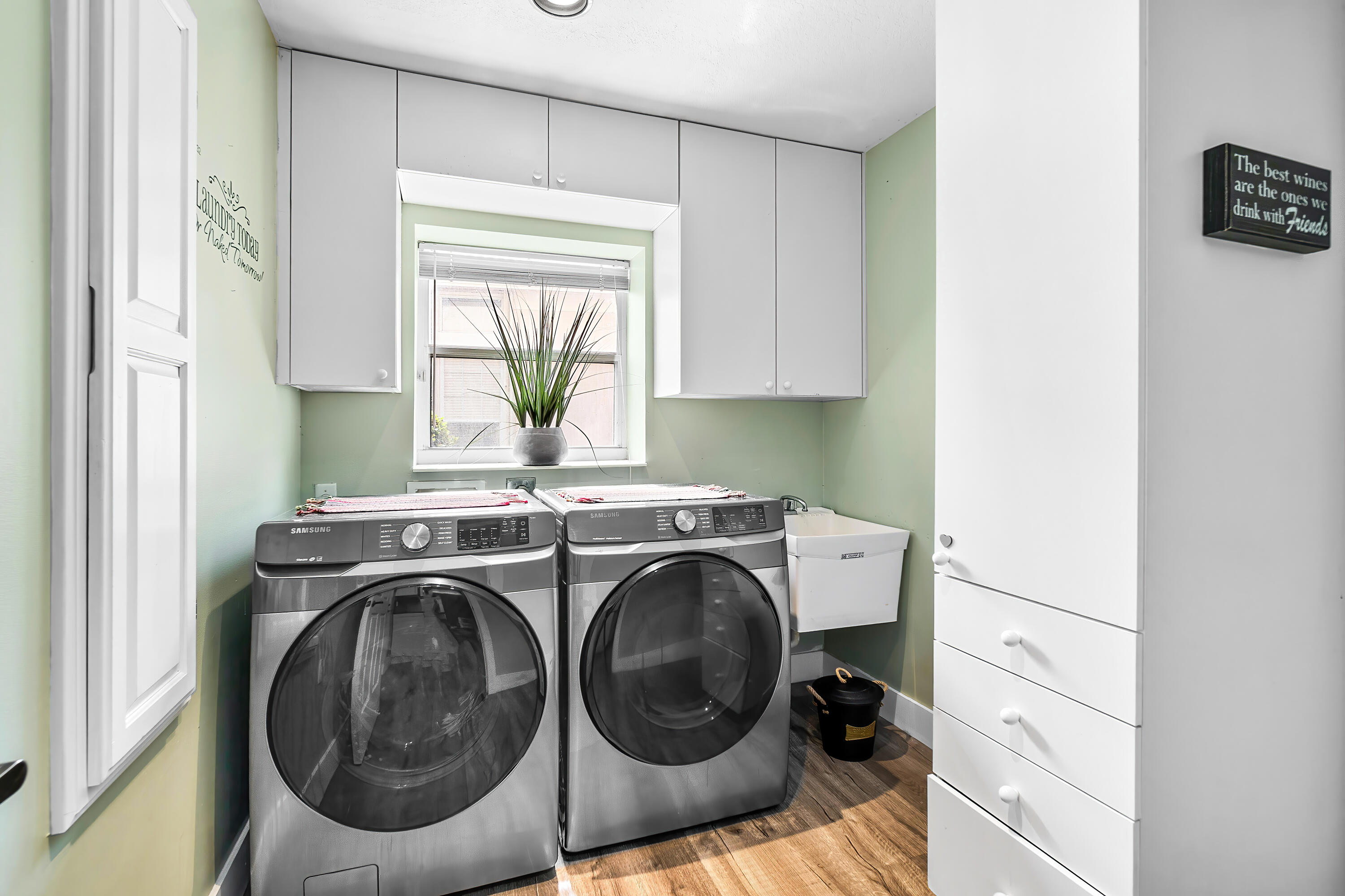 600 Cypress Green Circle