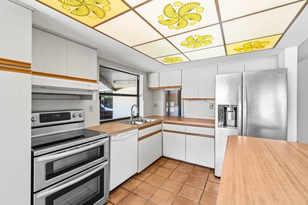 501 NW 55th Terrace