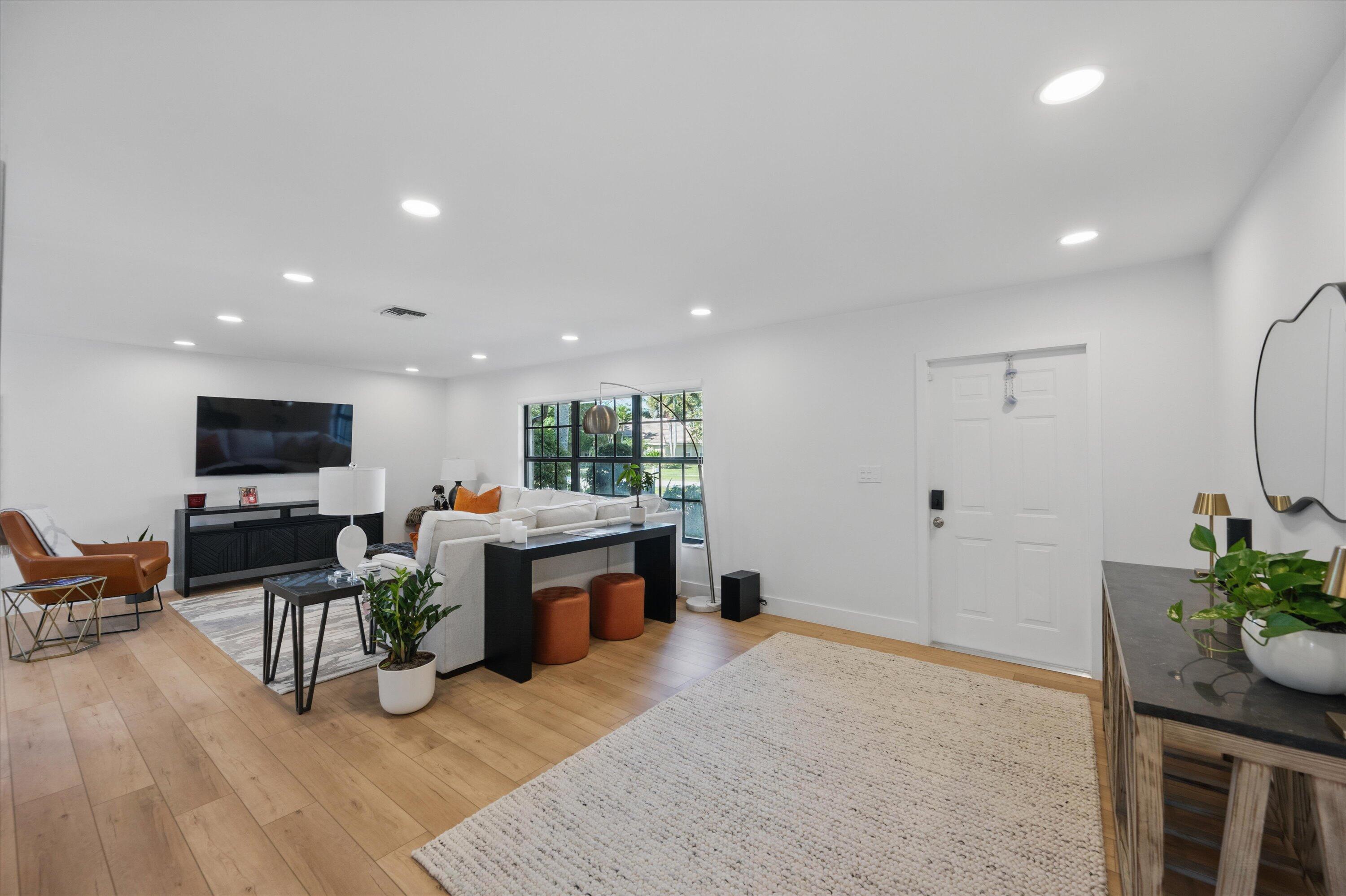 2725 Yarmouth Drive
