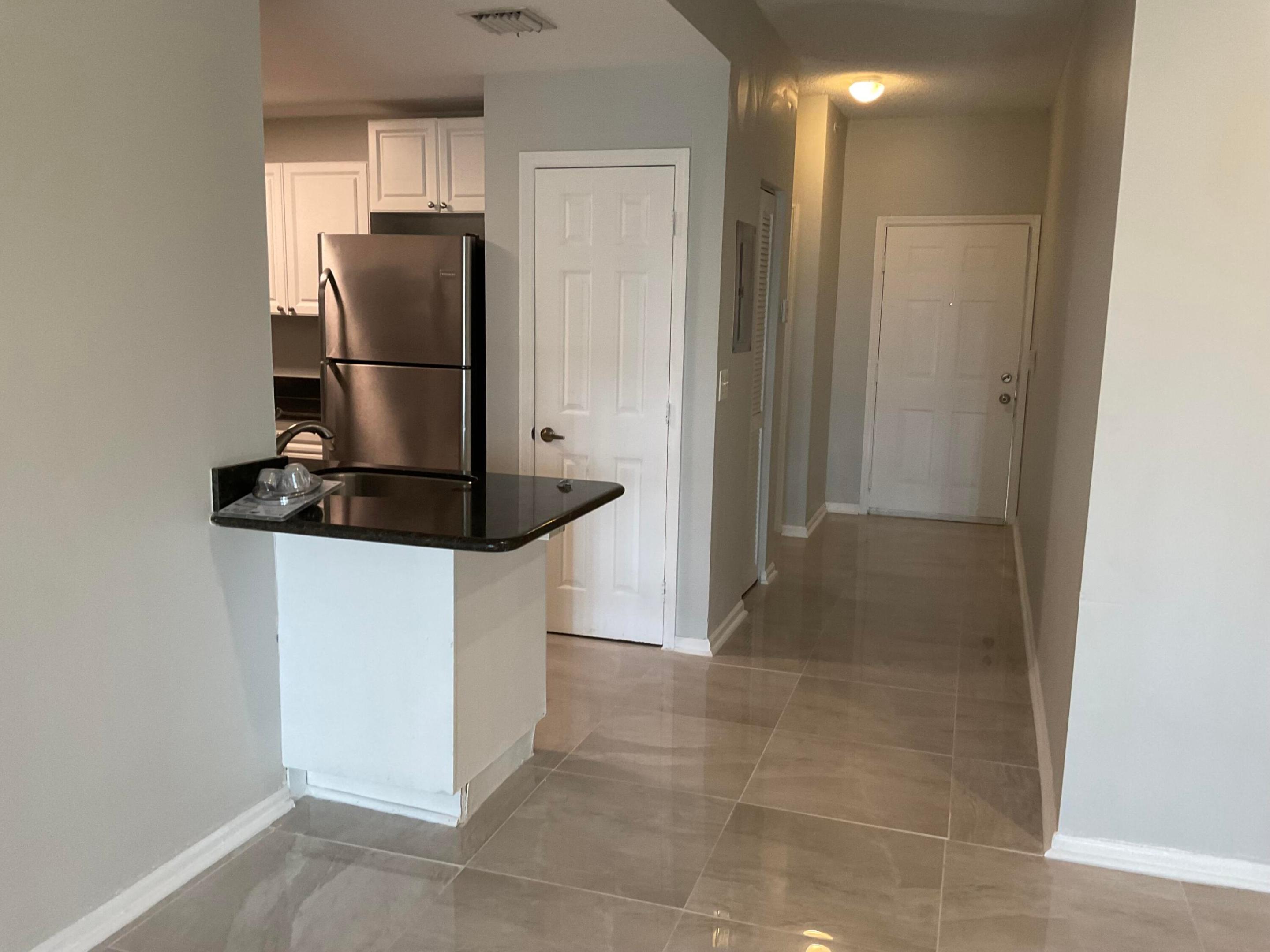 2080 Greenview Shores Boulevard Apt 408