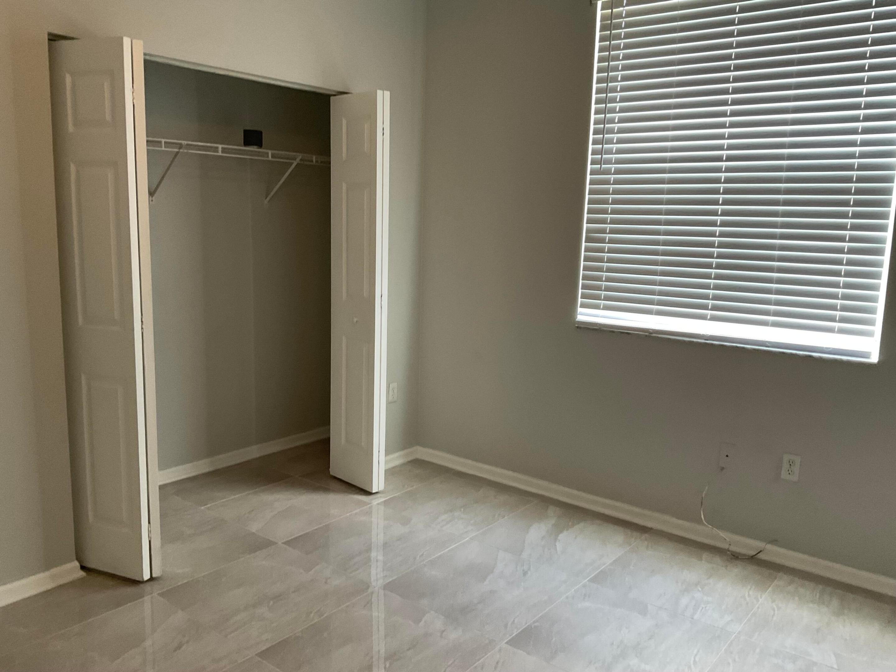 2080 Greenview Shores Boulevard Apt 408