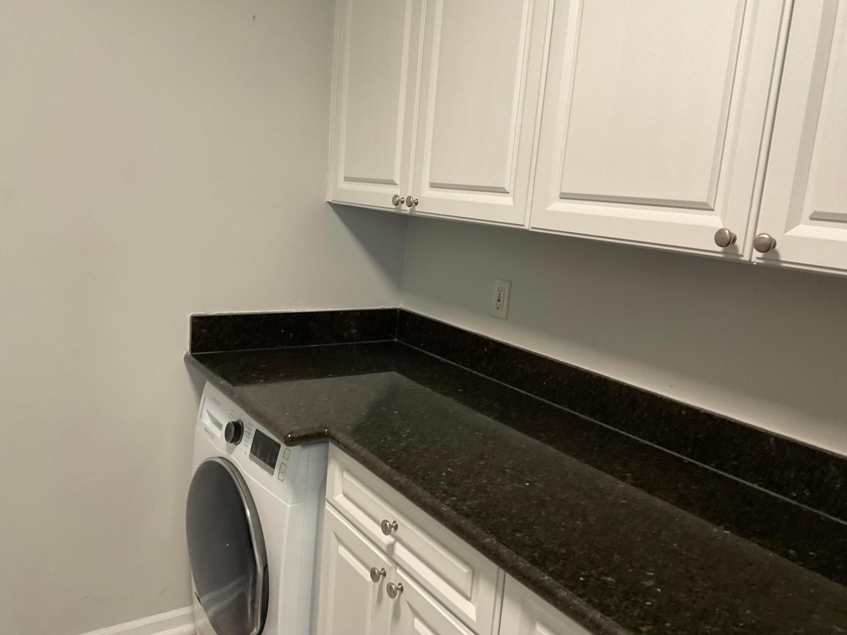 2080 Greenview Shores Boulevard Apt 408