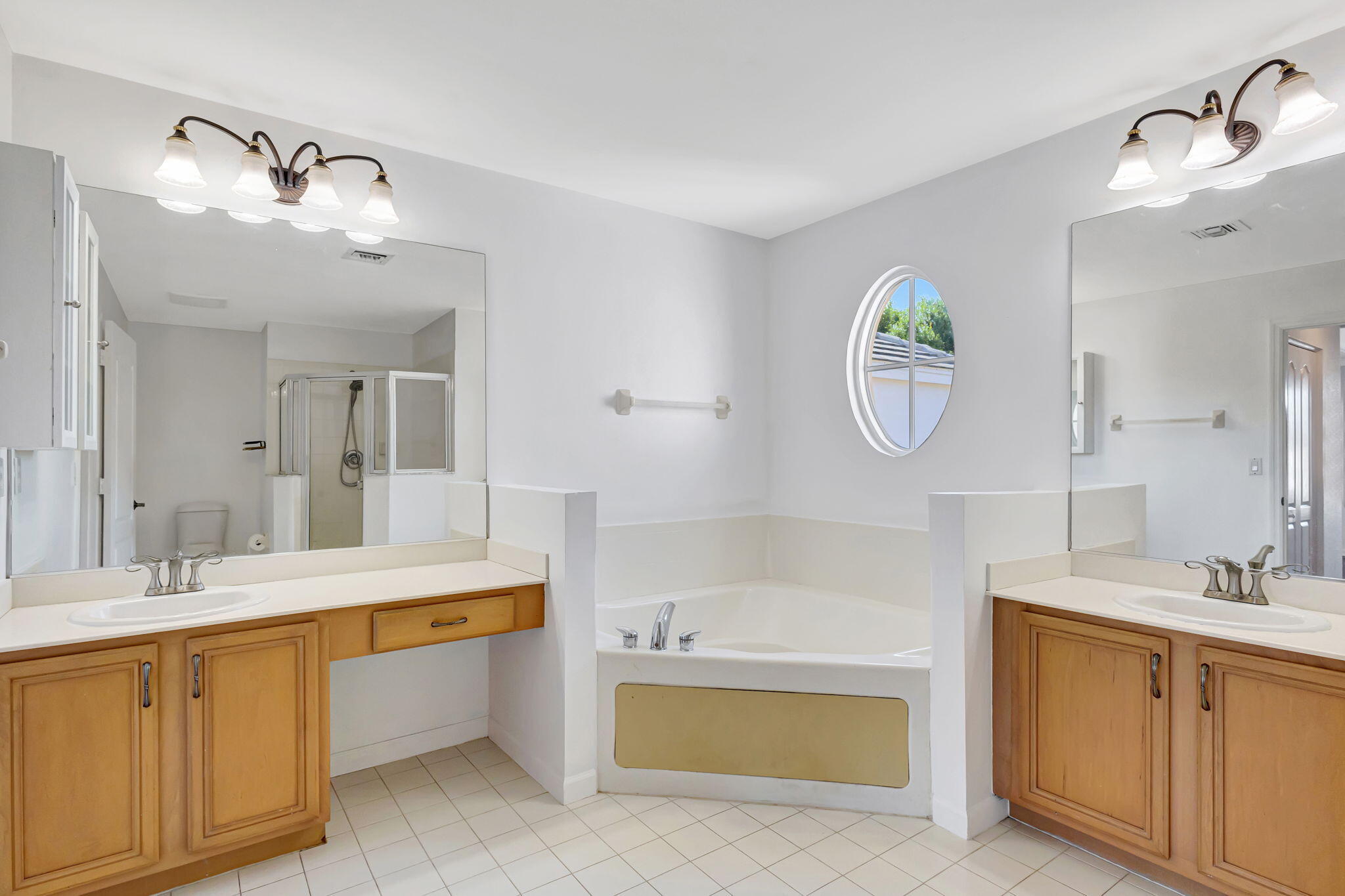 119 Canterbury Place